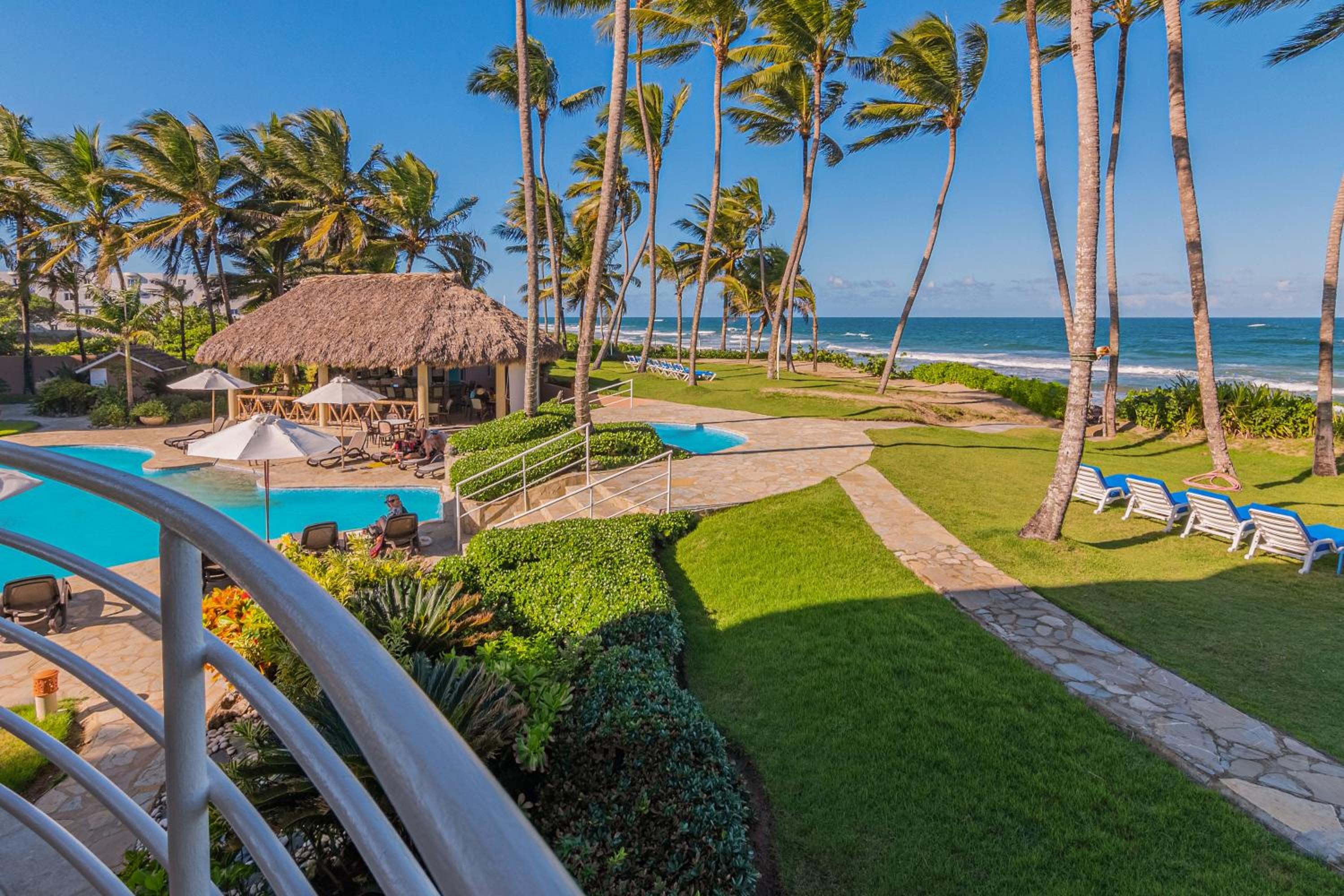 Truly Beachfront at Quiet Beach