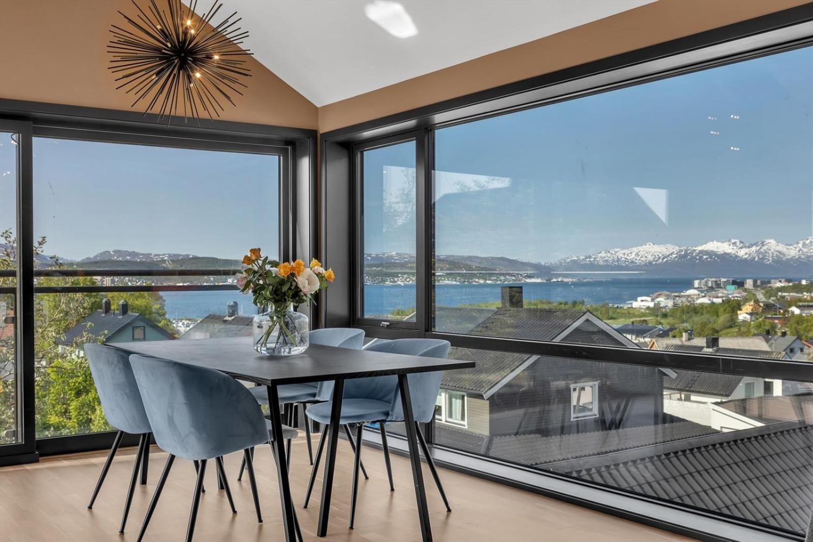 Borealis Luxury Suite