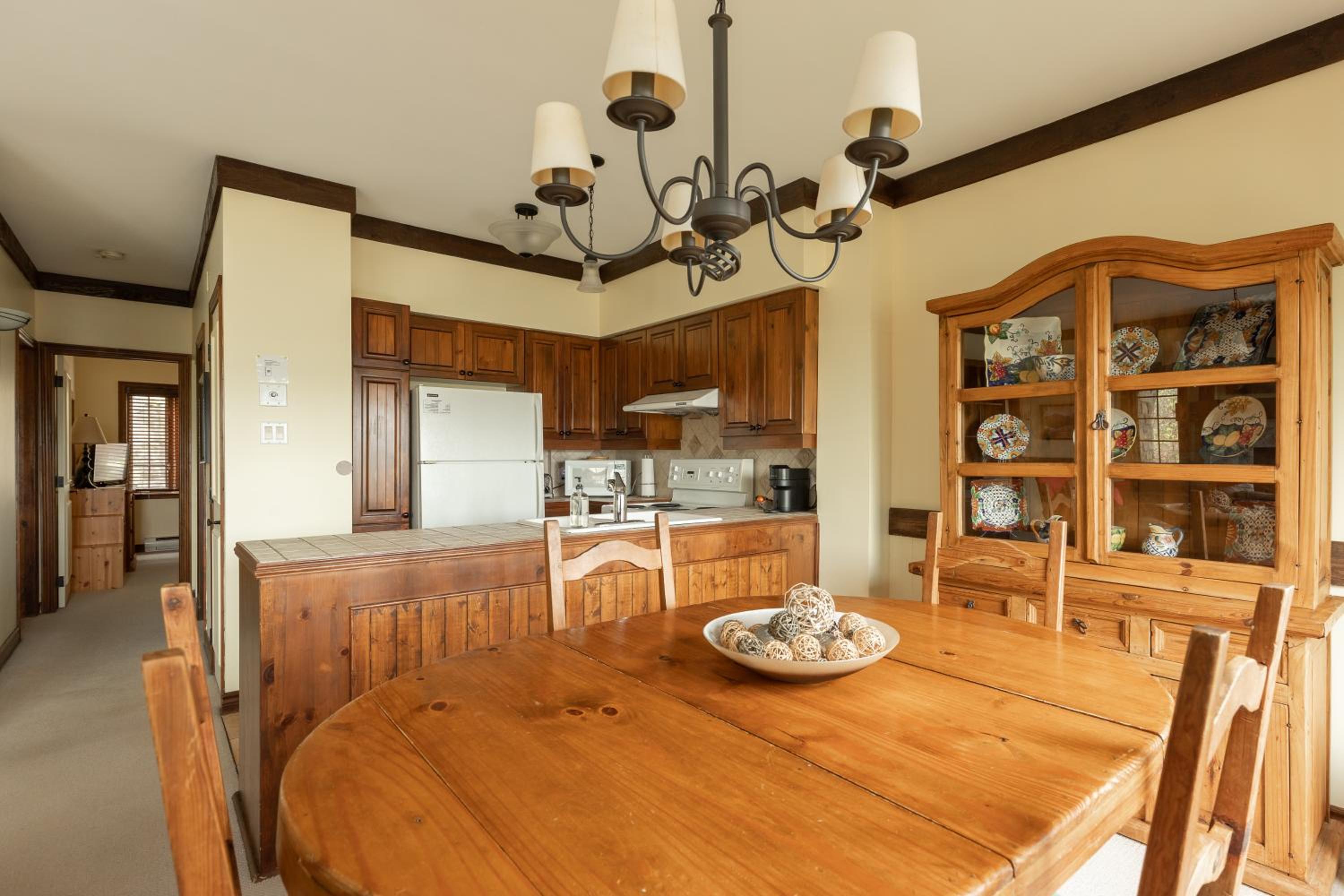 Tremblant Ski In&Out - Lake view - Wood Fireplace