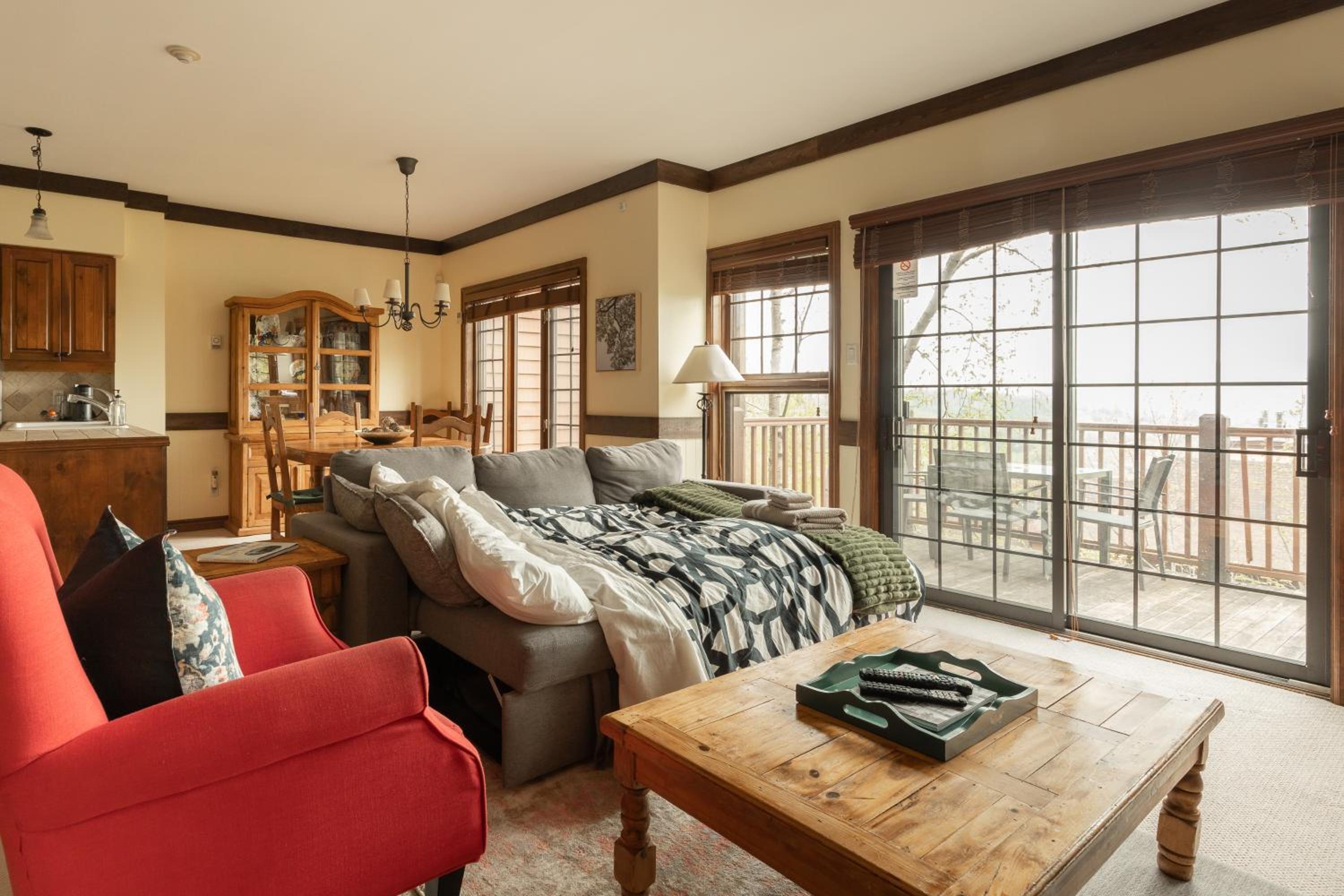 Tremblant Ski In&Out - Lake view - Wood Fireplace