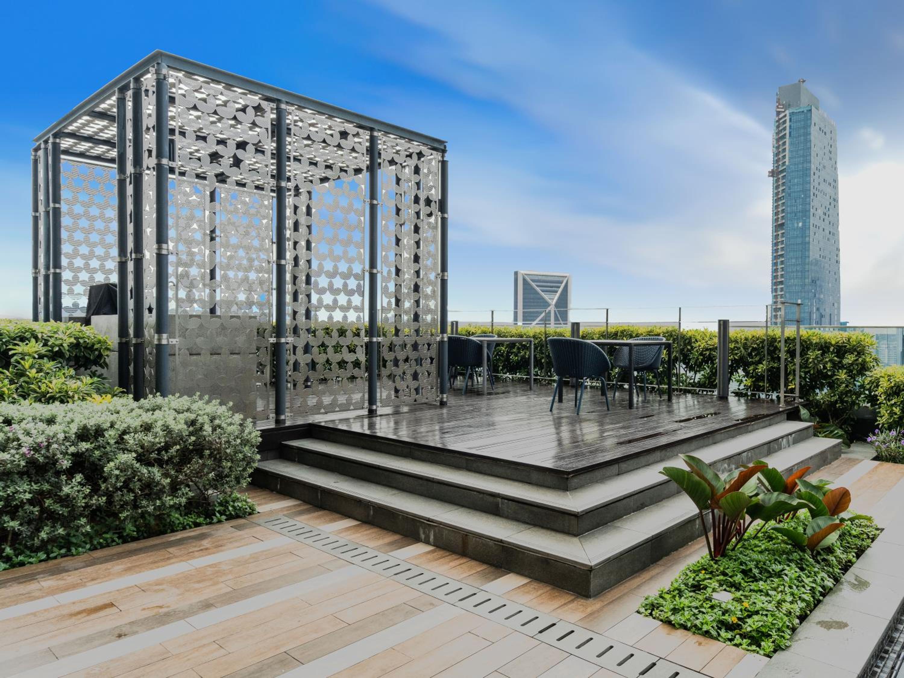 Star KLCC Elegant 2-3pax by DingDing