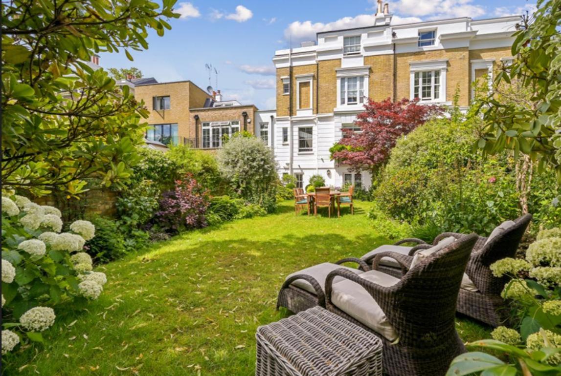 Veeve - Paradise in Notting Hill