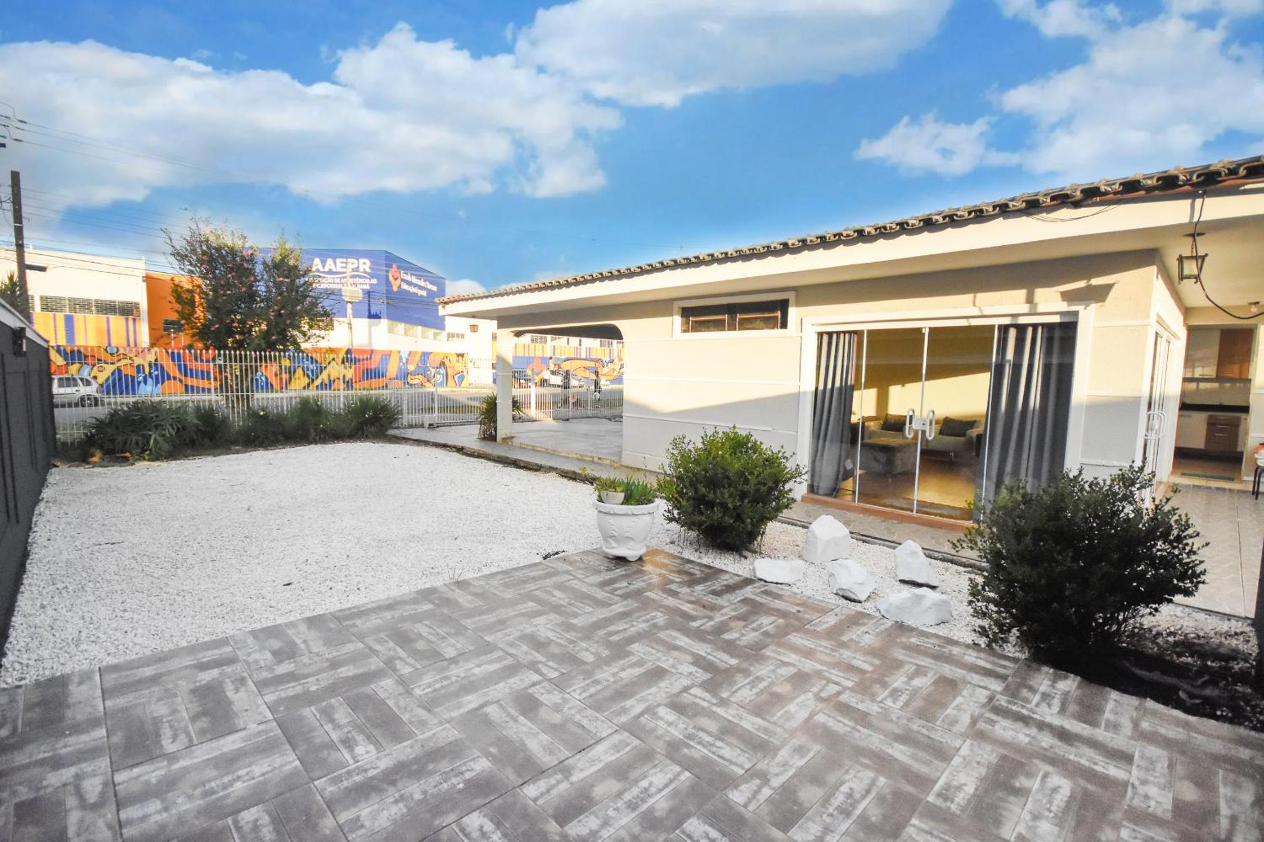 Casa Linda Piscina- Jd Botânico-Curiitba