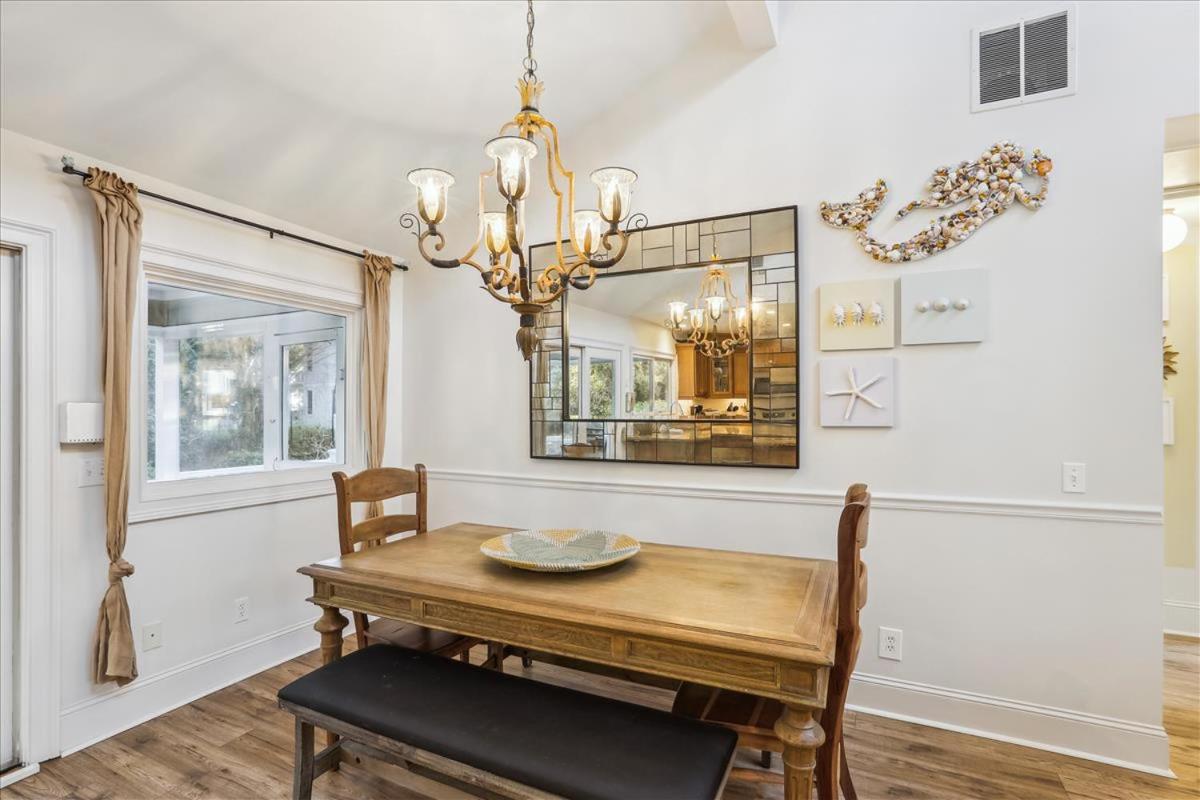 30 Moonshell Rd- 3rd Row, Easy Walk To Beach, Pool, Spa, Pet Friendly, FREE Activities Included view 2
