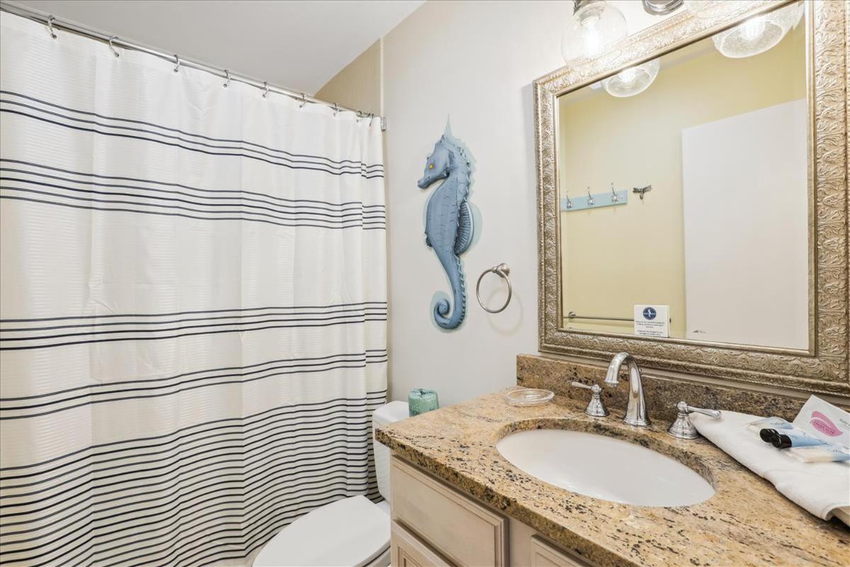 30 Moonshell Rd- 3rd Row, Easy Walk To Beach, Pool, Spa, Pet Friendly, FREE Activities Included view 5