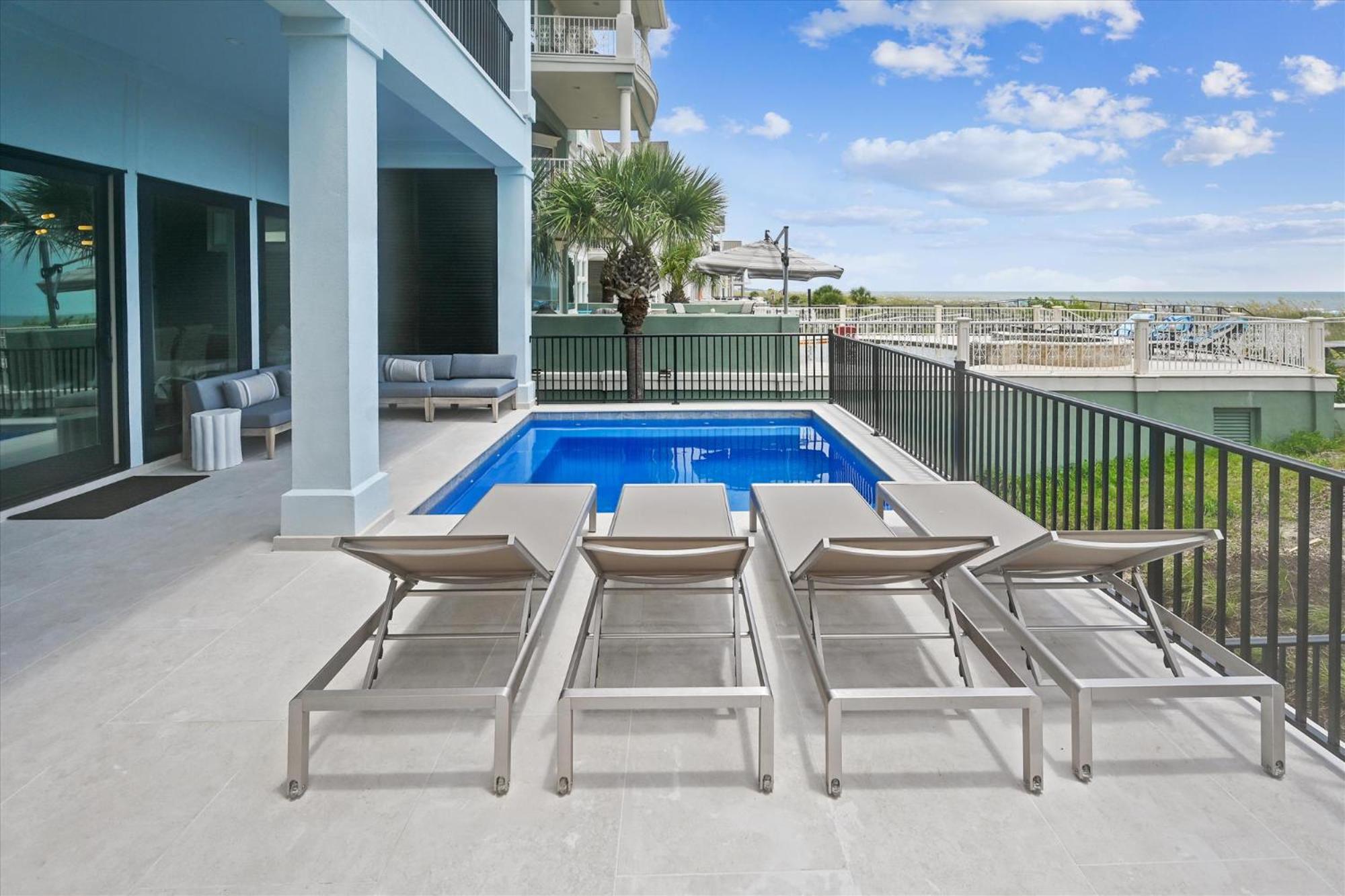 3 Singleton Beach - Oceanfront Estate, Private Pool, Elevator, FREE Activities Included view 3
