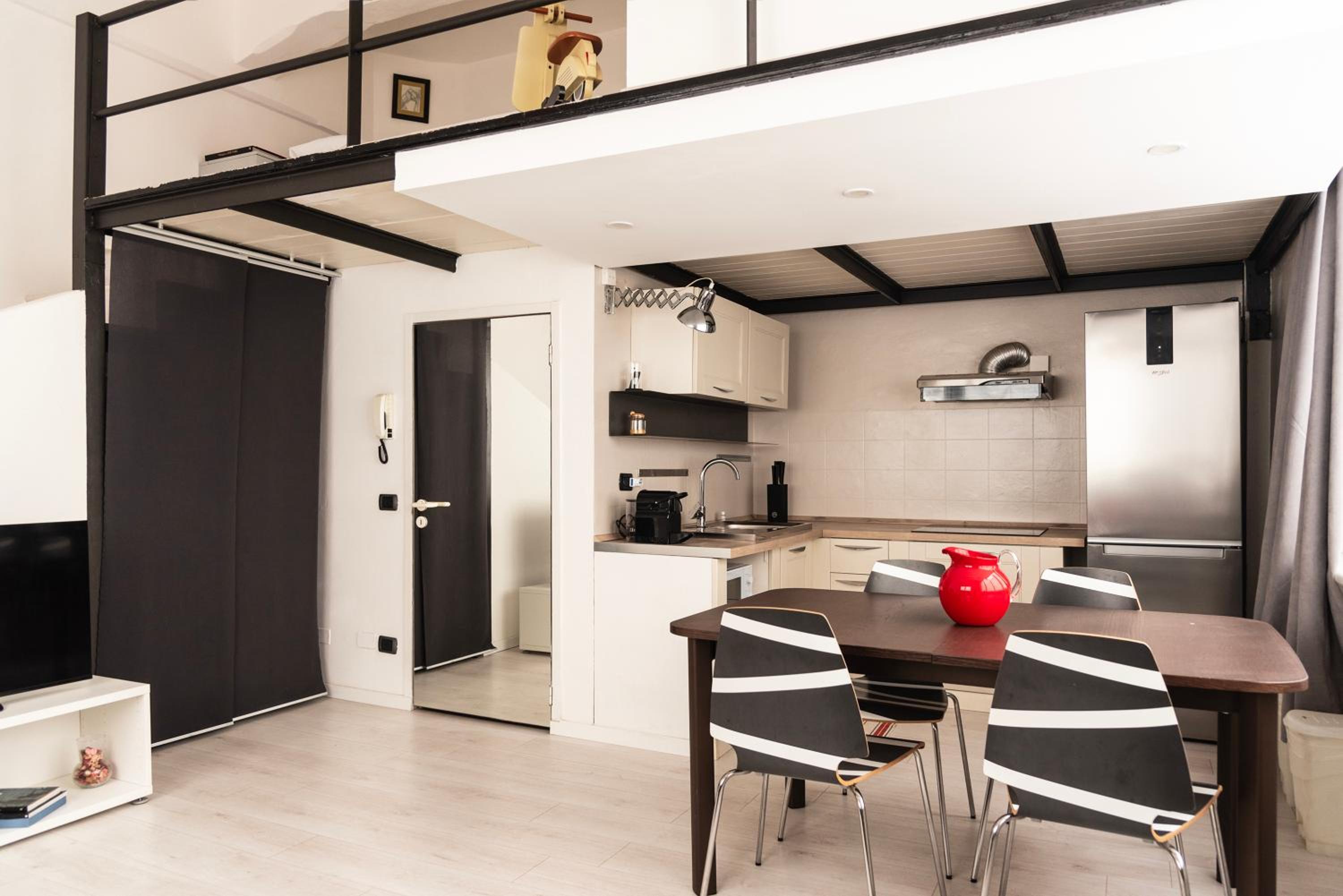 Youhosty - Porta Romana Studio dx