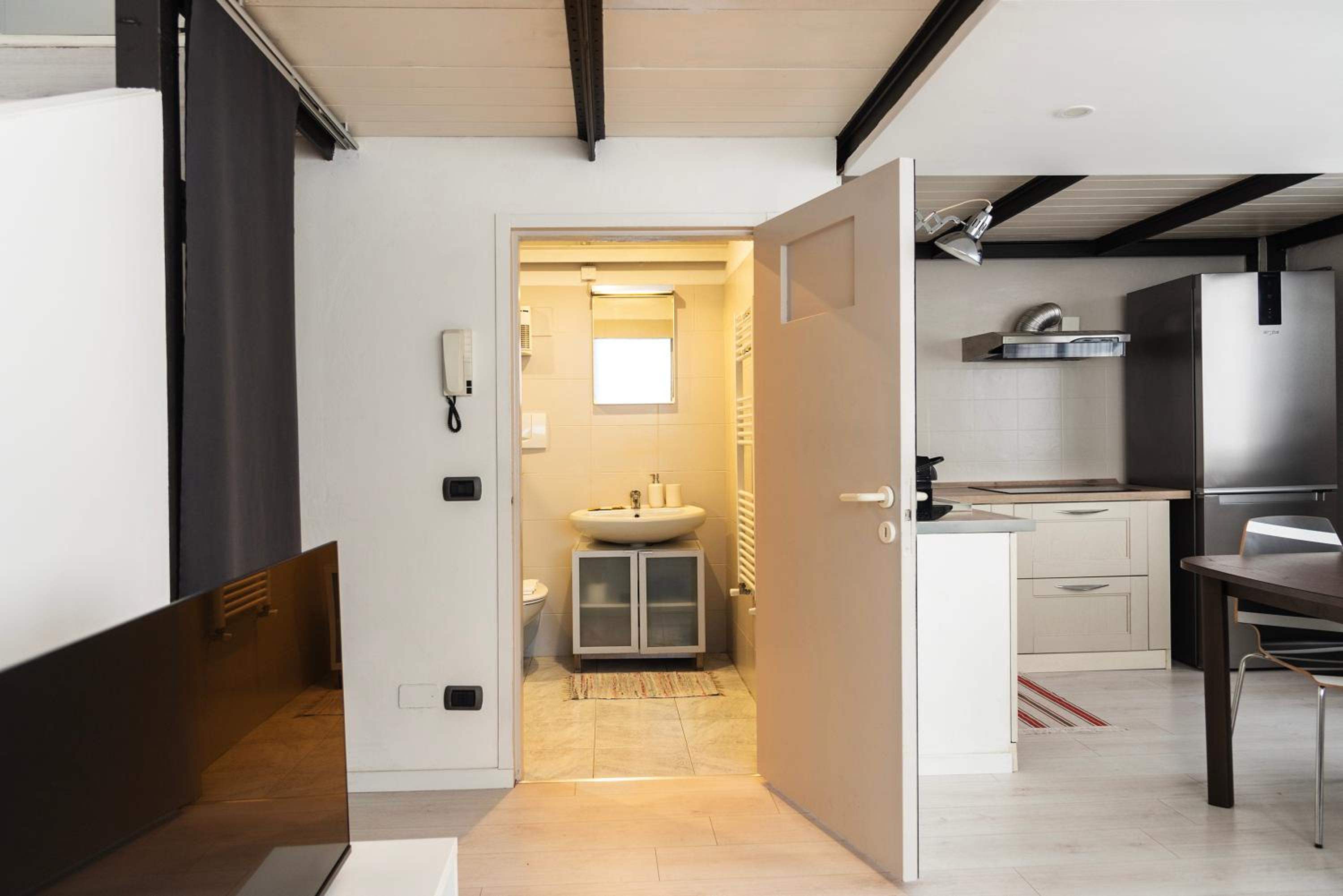 Youhosty - Porta Romana Studio dx