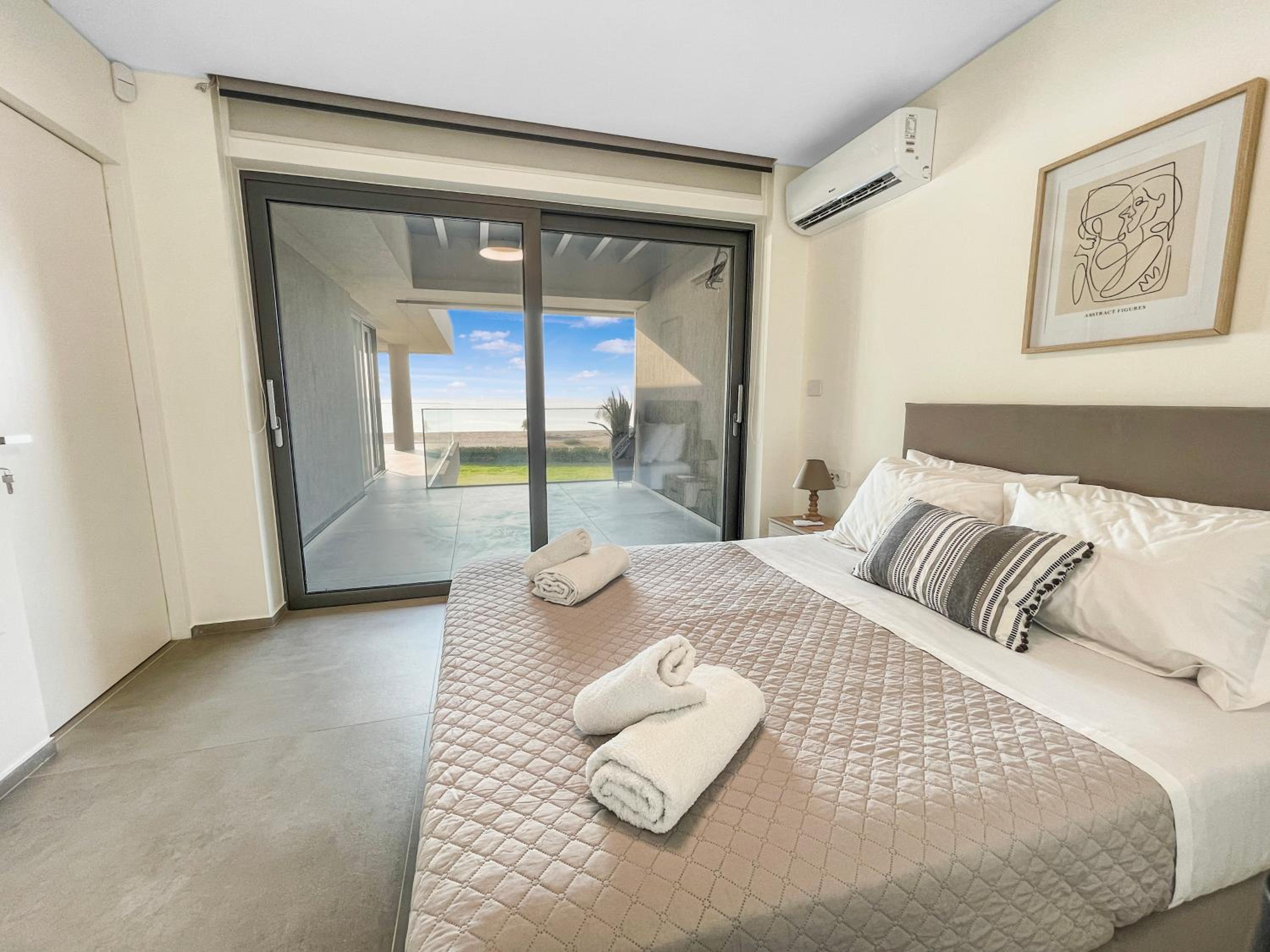 Sun and Sea Apartment - Beachfront, 2 Bedrooms with Sea View & Garden