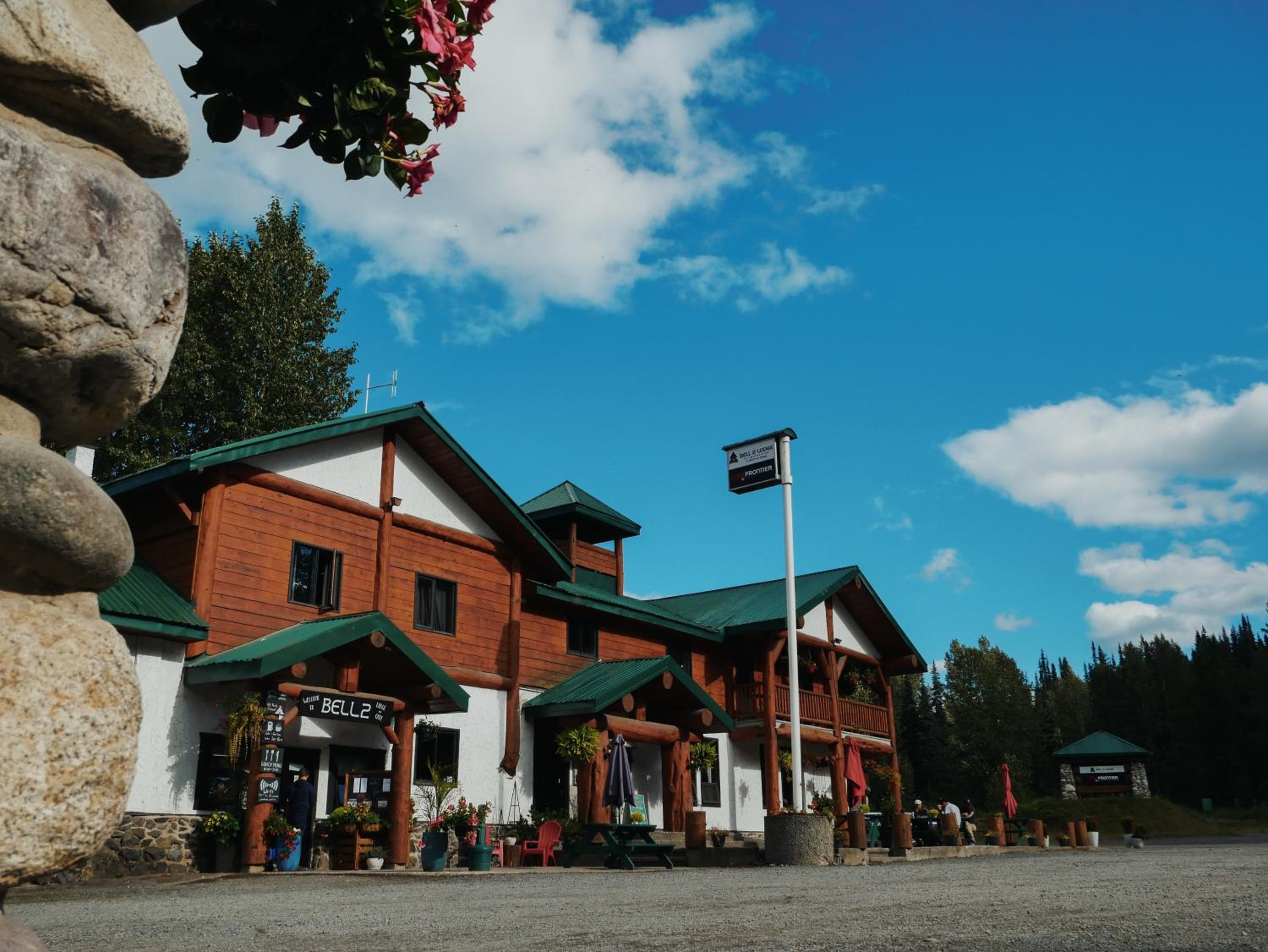 Bell 2 Lodge
