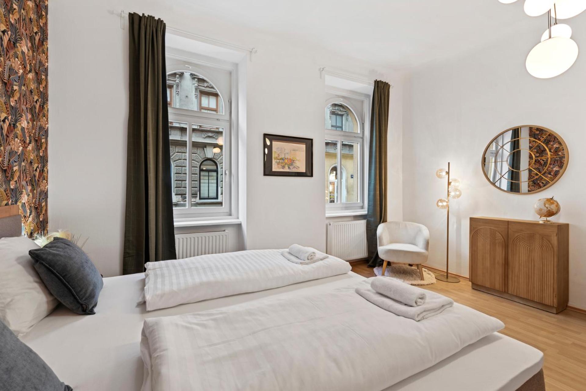 Schönbrunn City Apartment is calling - by 4ty3 Apartments