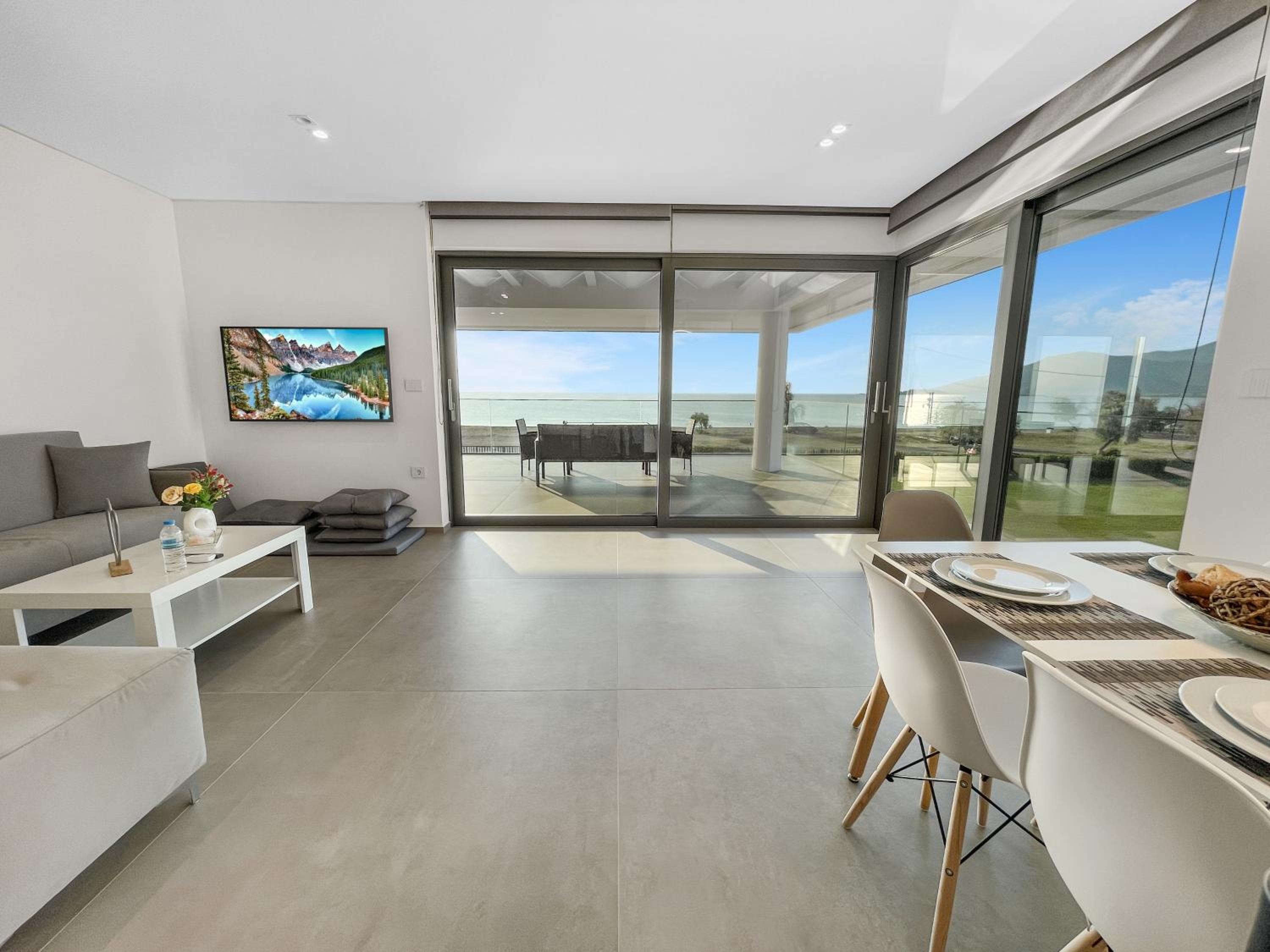 Sun and Sea Apartment - Beachfront, 2 Bedrooms with Sea View & Garden