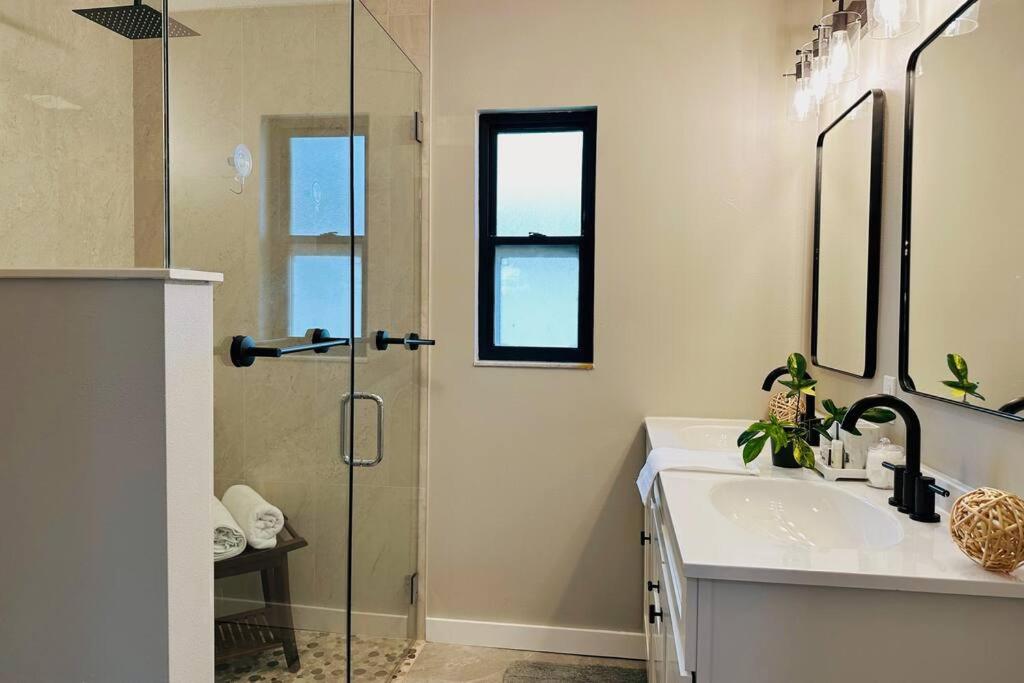 Quiet with easy access Anna Maria Island beaches view 4