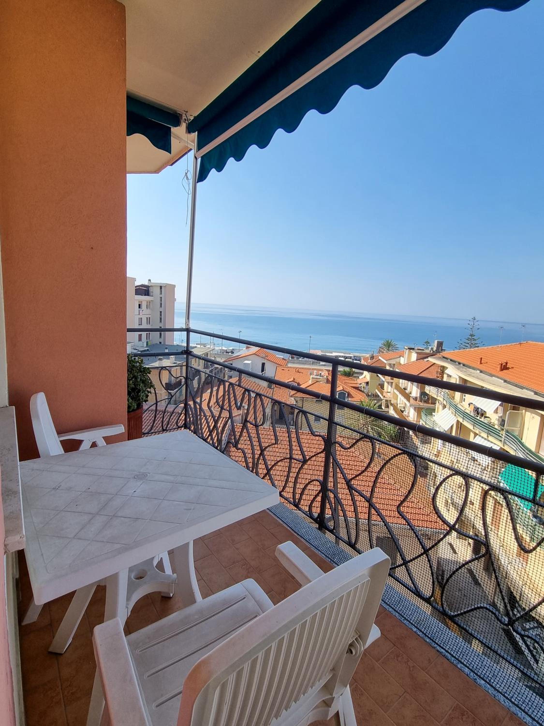 Casa Mutti - Seaview Penthouse with Big Terrace