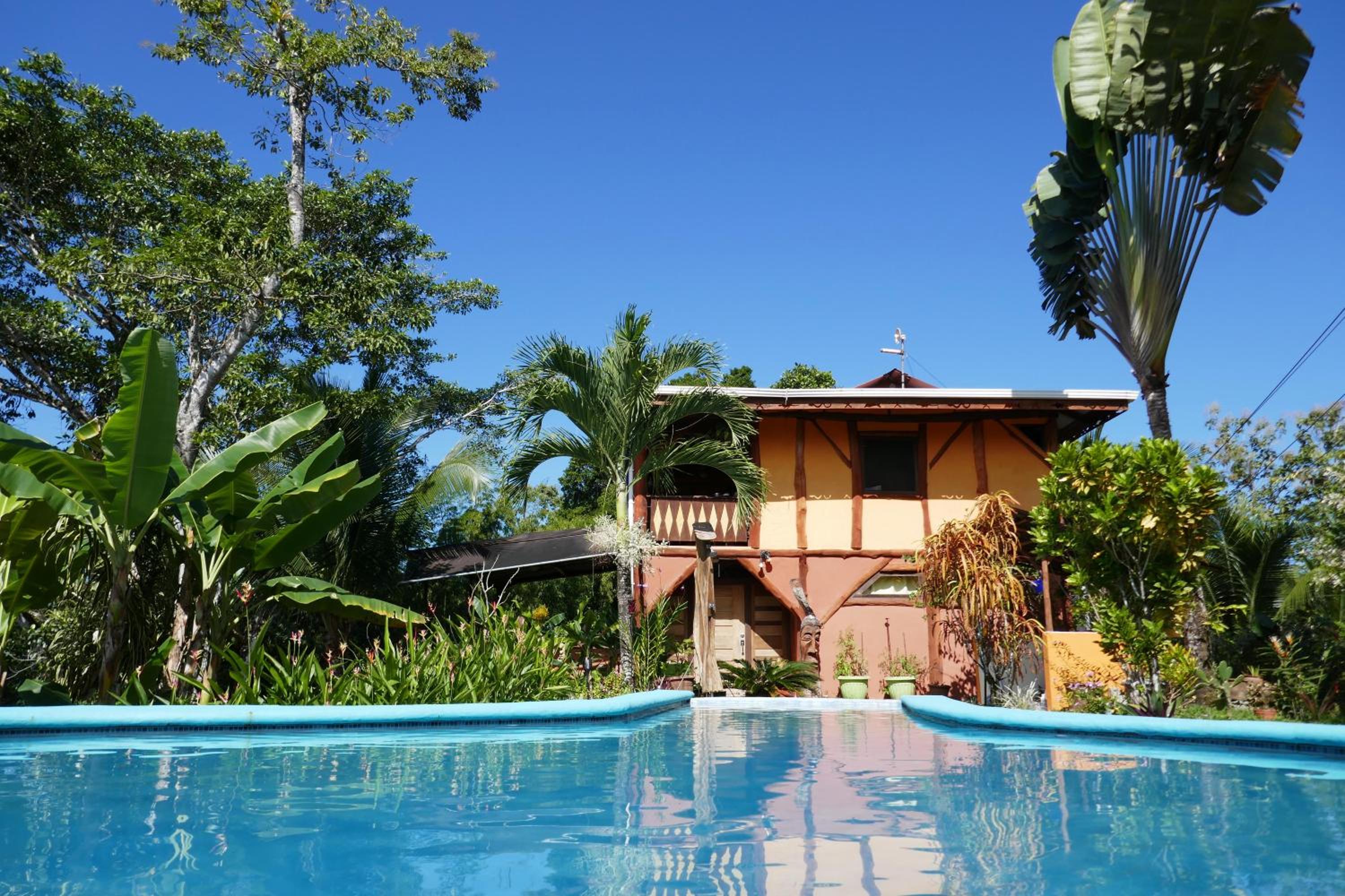 Chalet Tropical