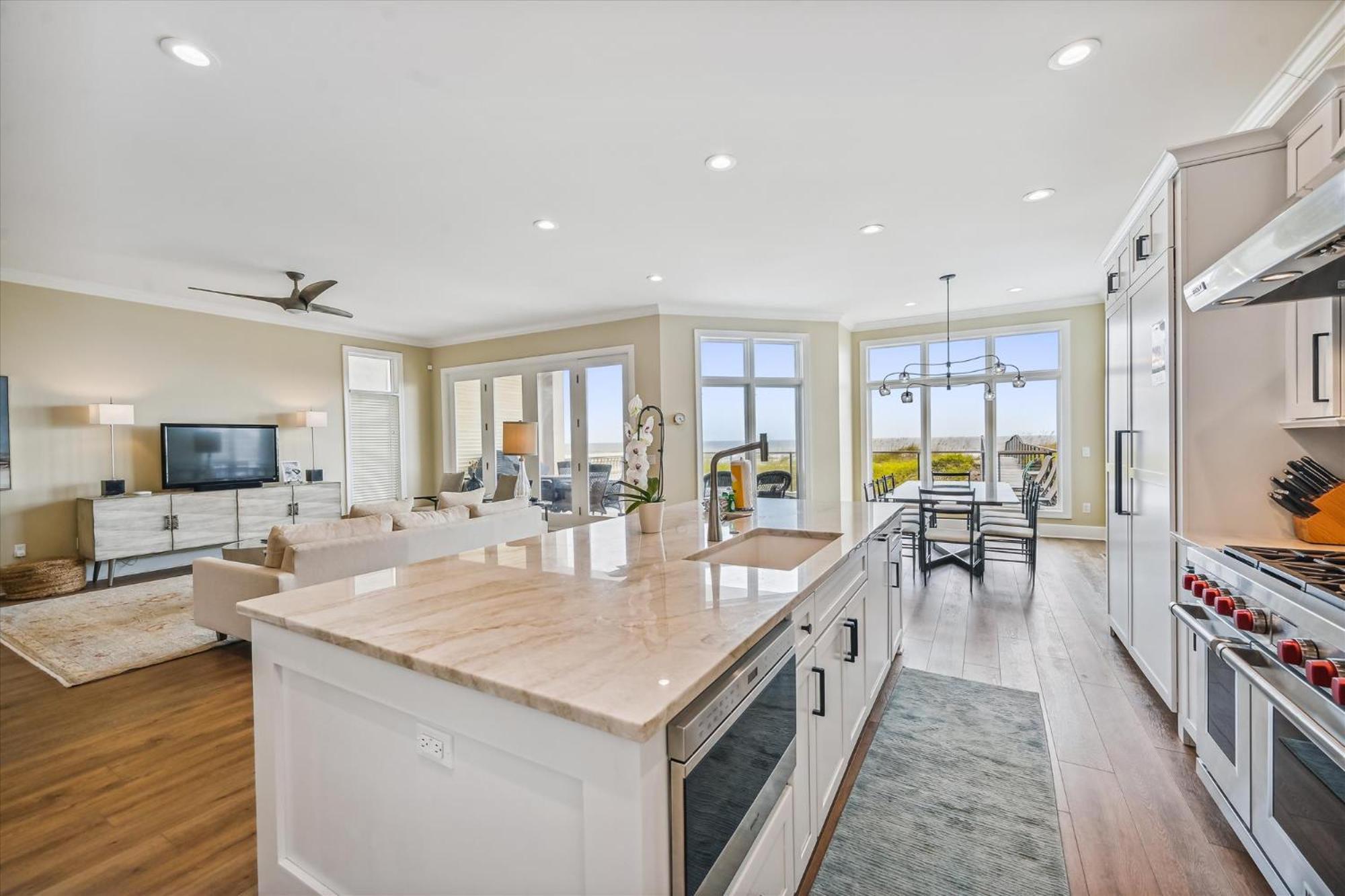 4 Collier Beach Rd- Oceanfront, Private Pool, Elevator, FREE Activities Included