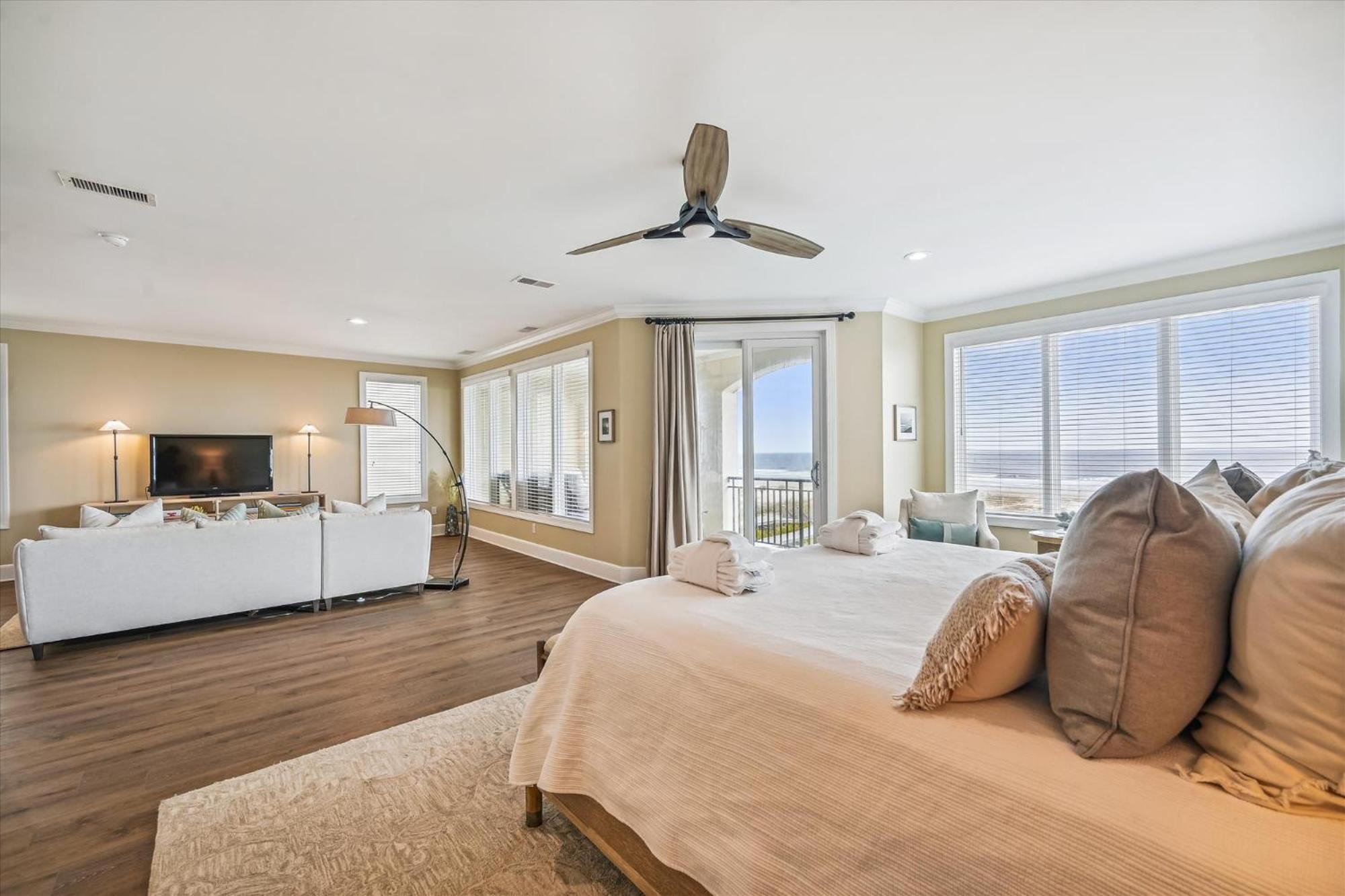 4 Collier Beach Rd- Oceanfront, Private Pool, Elevator, FREE Activities Included