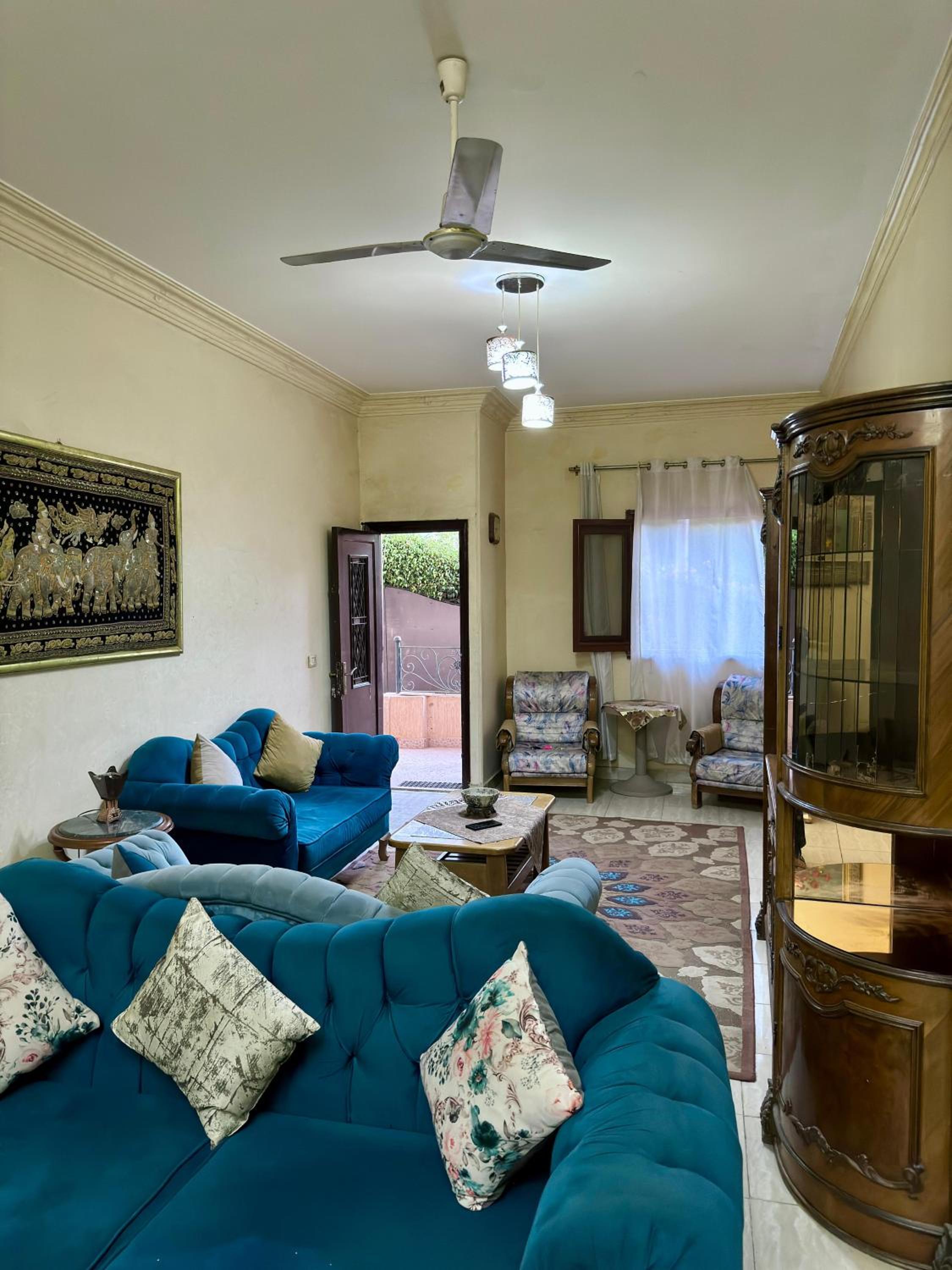 Peaceful Garden-View Apartment in private villa