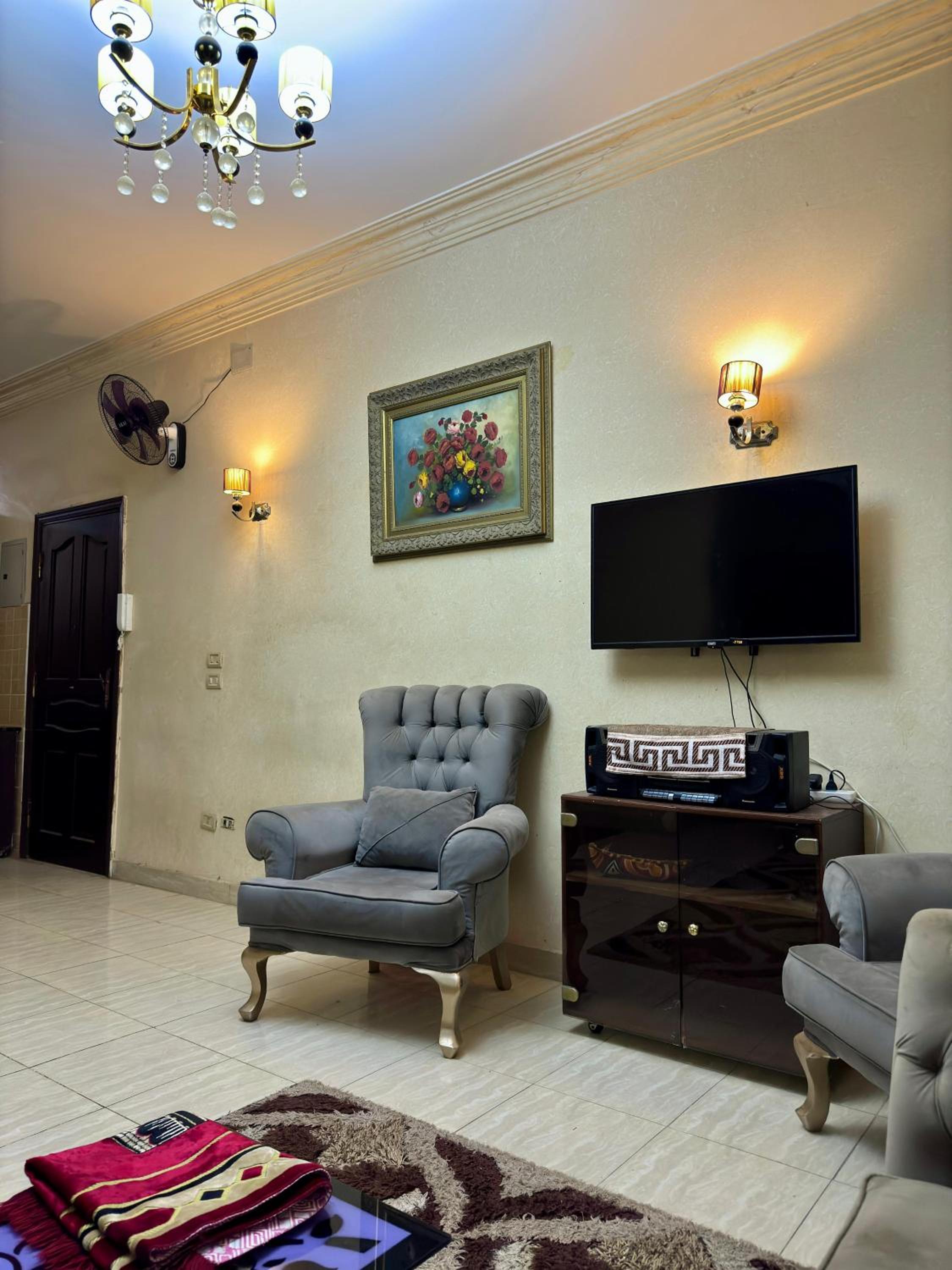 Peaceful Garden-View Apartment in private villa