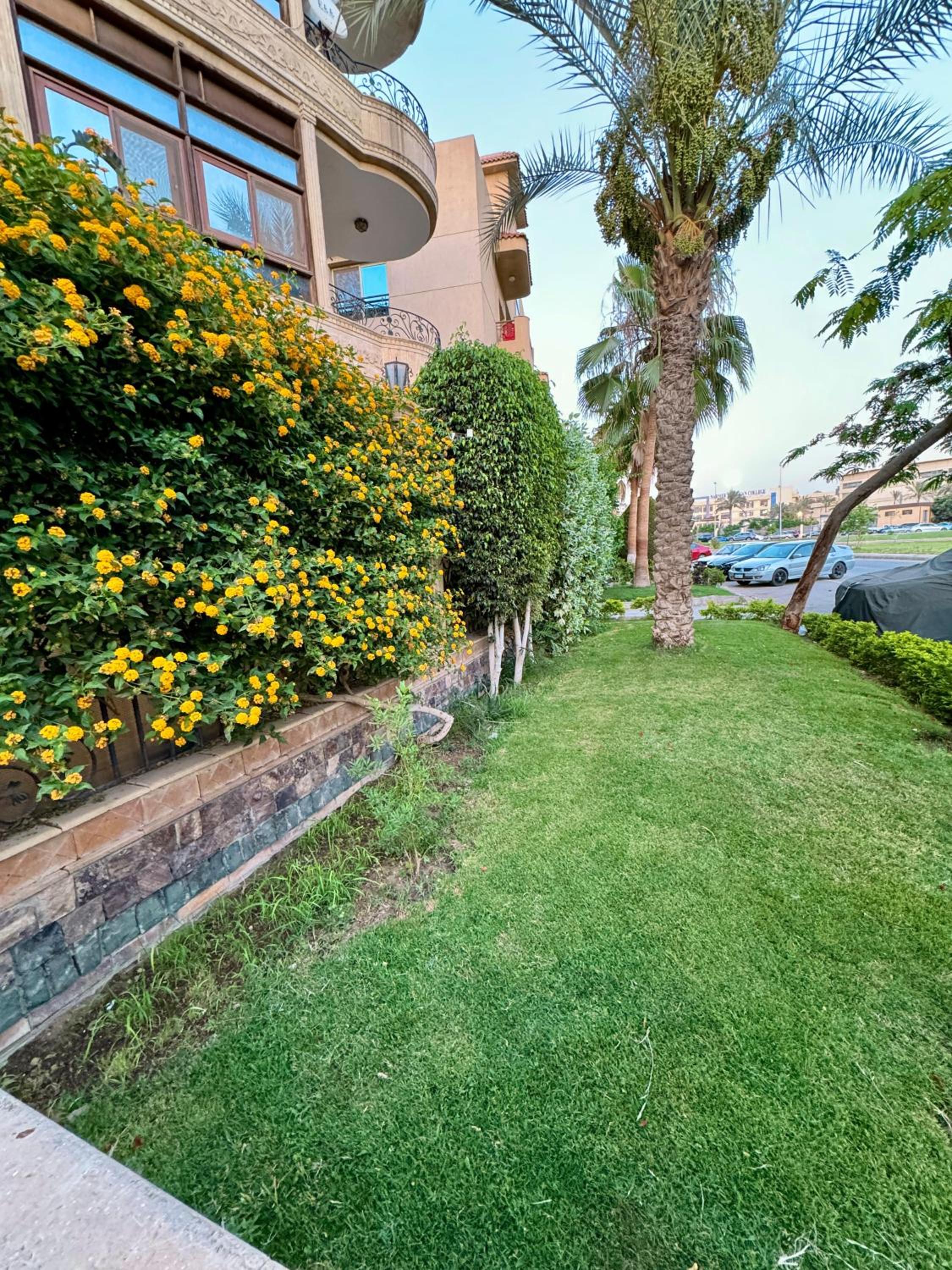 Peaceful Garden-View Apartment in private villa