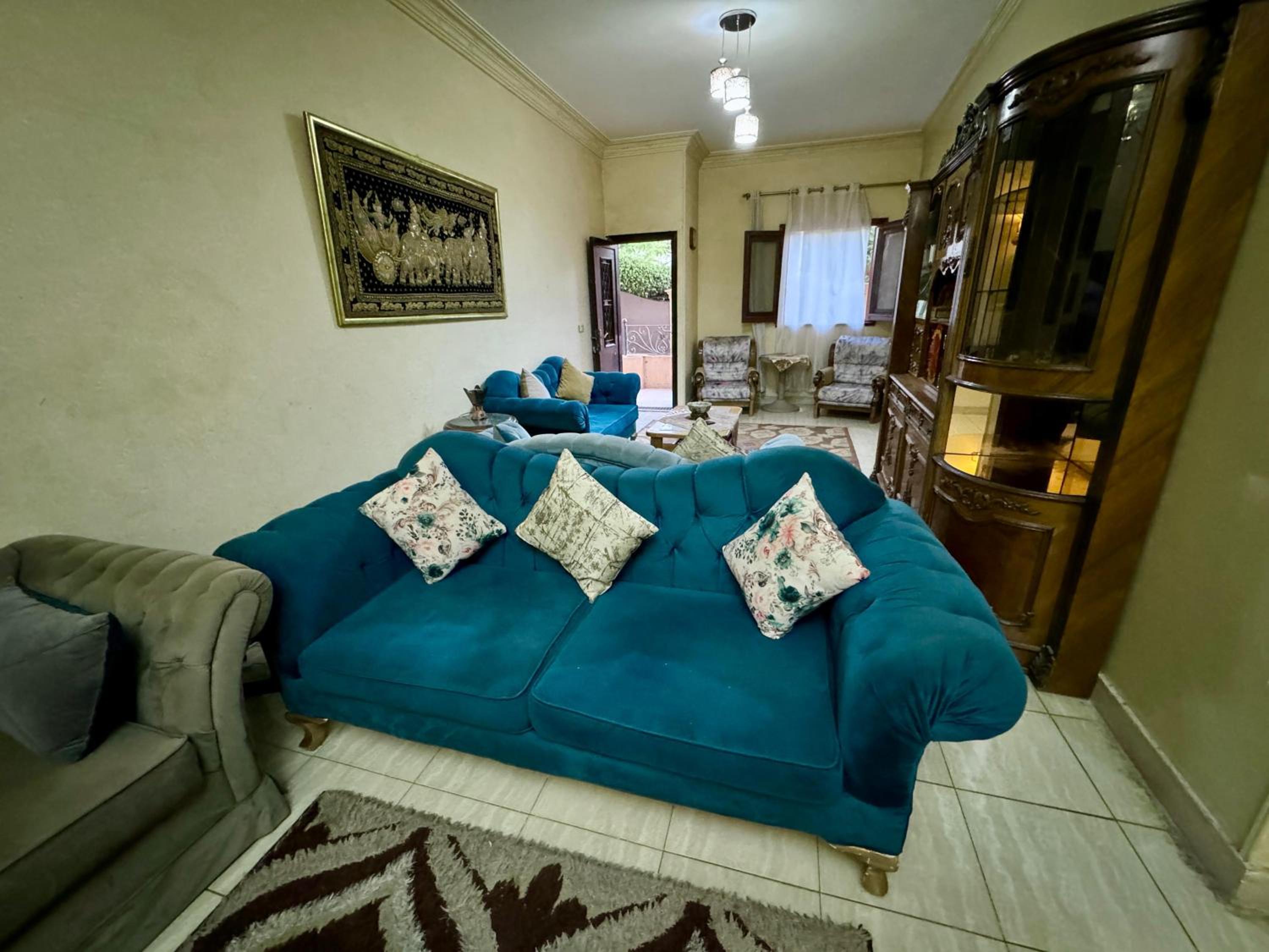 Peaceful Garden-View Apartment in private villa