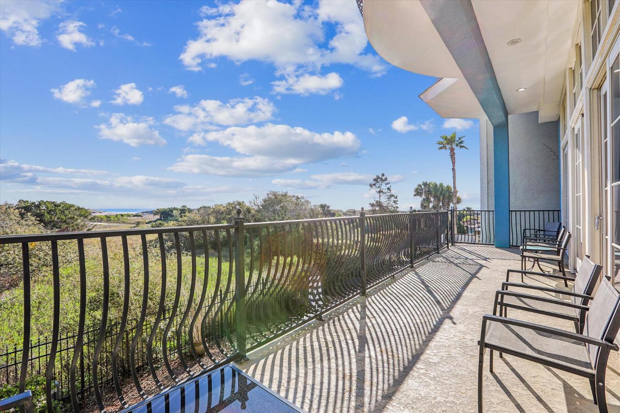 4 Collier Court- Oceanview, Private Pool, Elevator, Pet Friendly, FREE Activities Included view 3