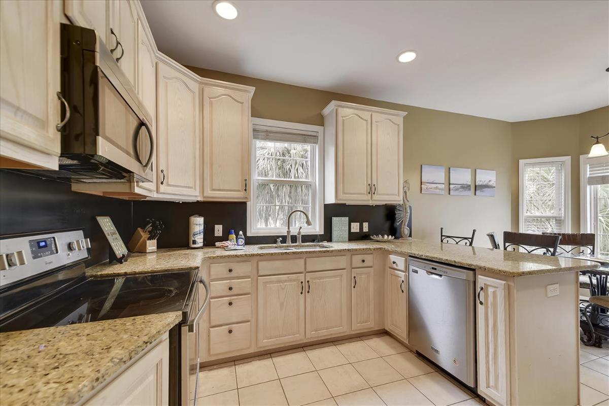 40 Bradley Beach Road-Private Pool, Easy Walk to Beach! FREE Activities Included view 2