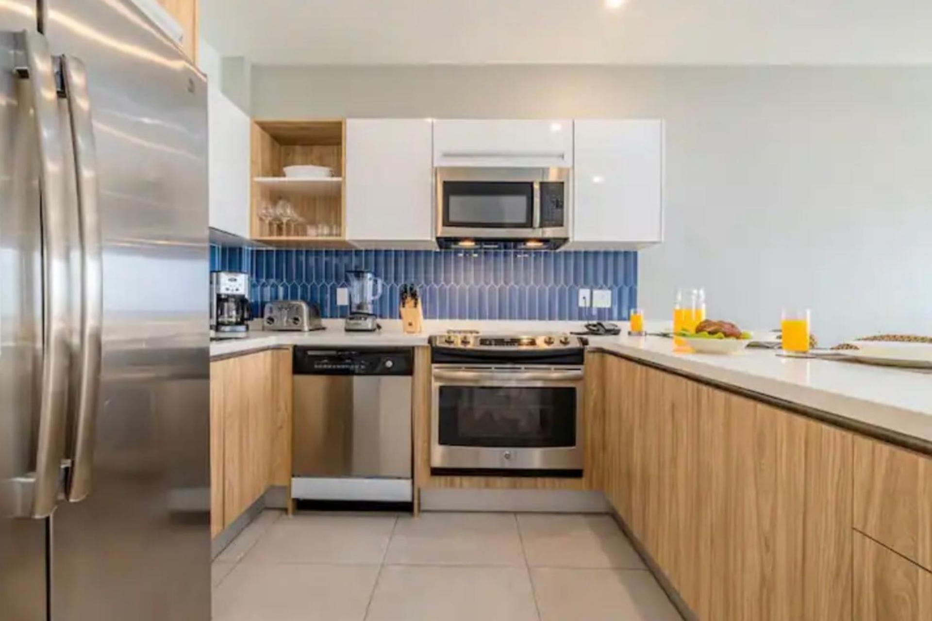 Apartment condo with ocean and harbor views Oranjestad, Aruba