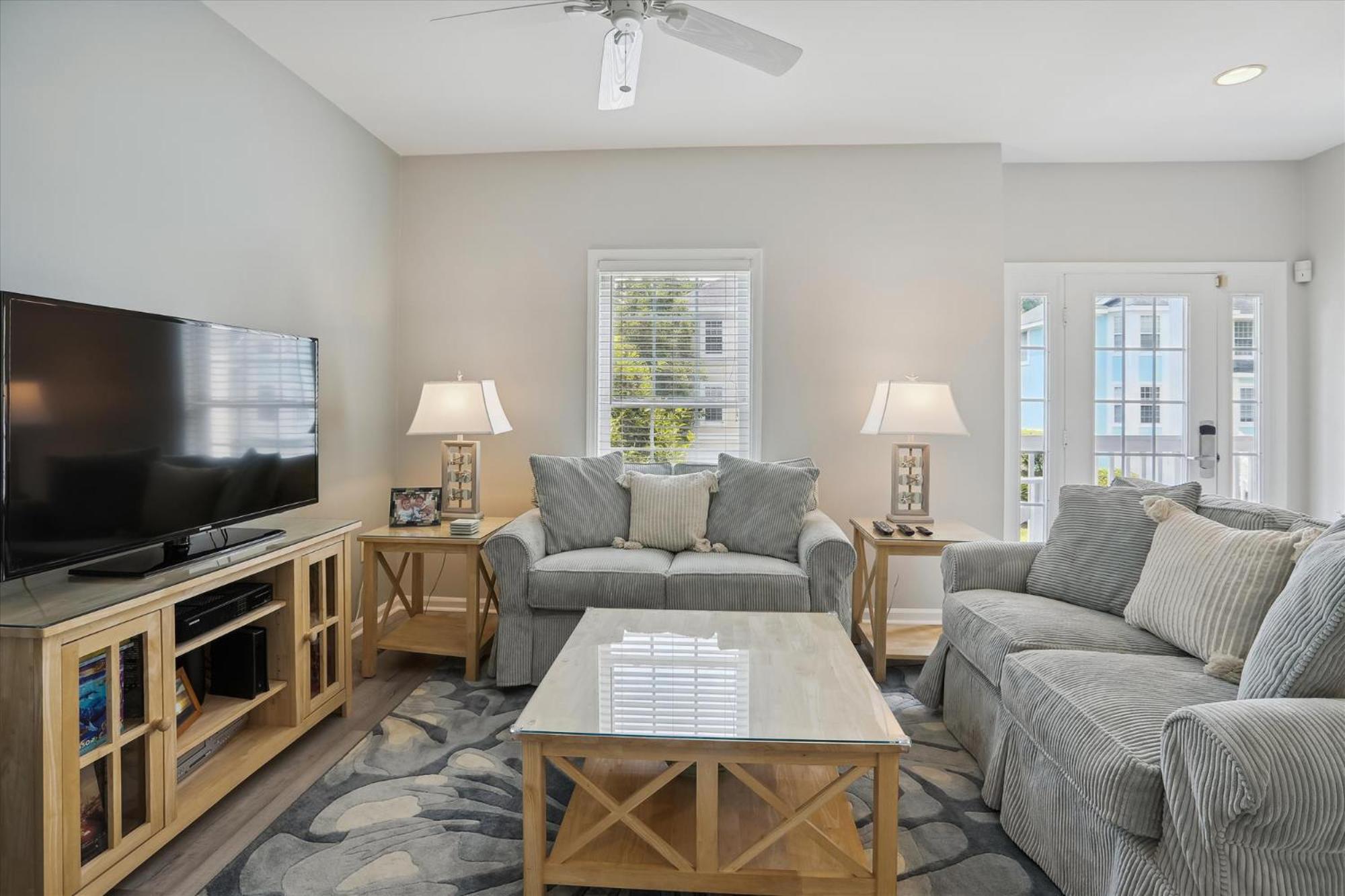41 Bradley- Private Pool, Newly Updated, Quick Walk to Beach! FREE Activities Included