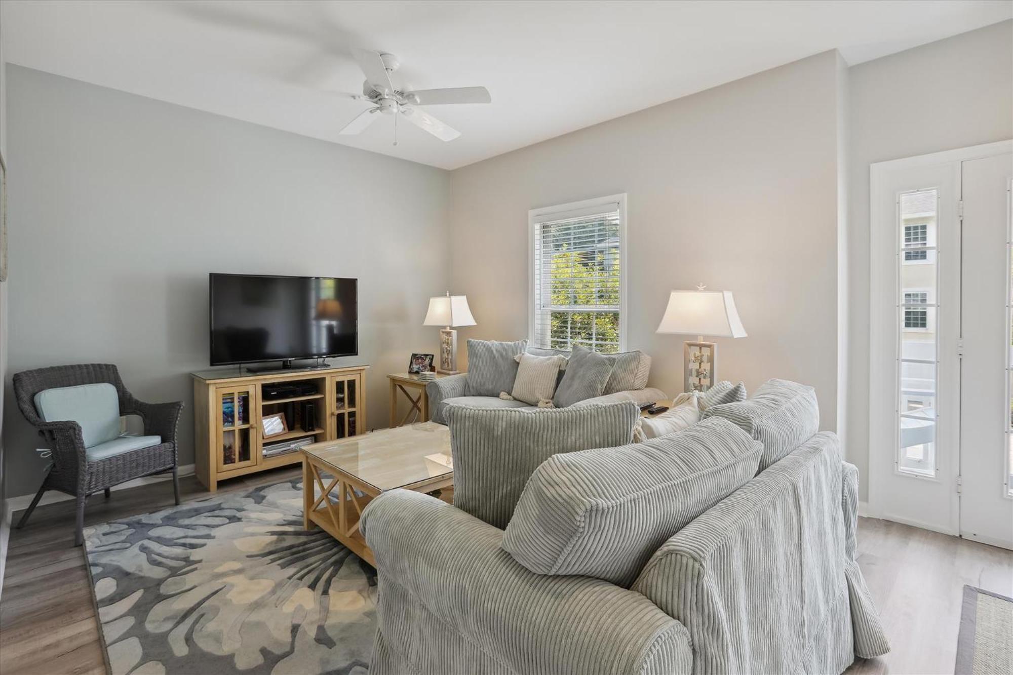 41 Bradley- Private Pool, Newly Updated, Quick Walk to Beach! FREE Activities Included