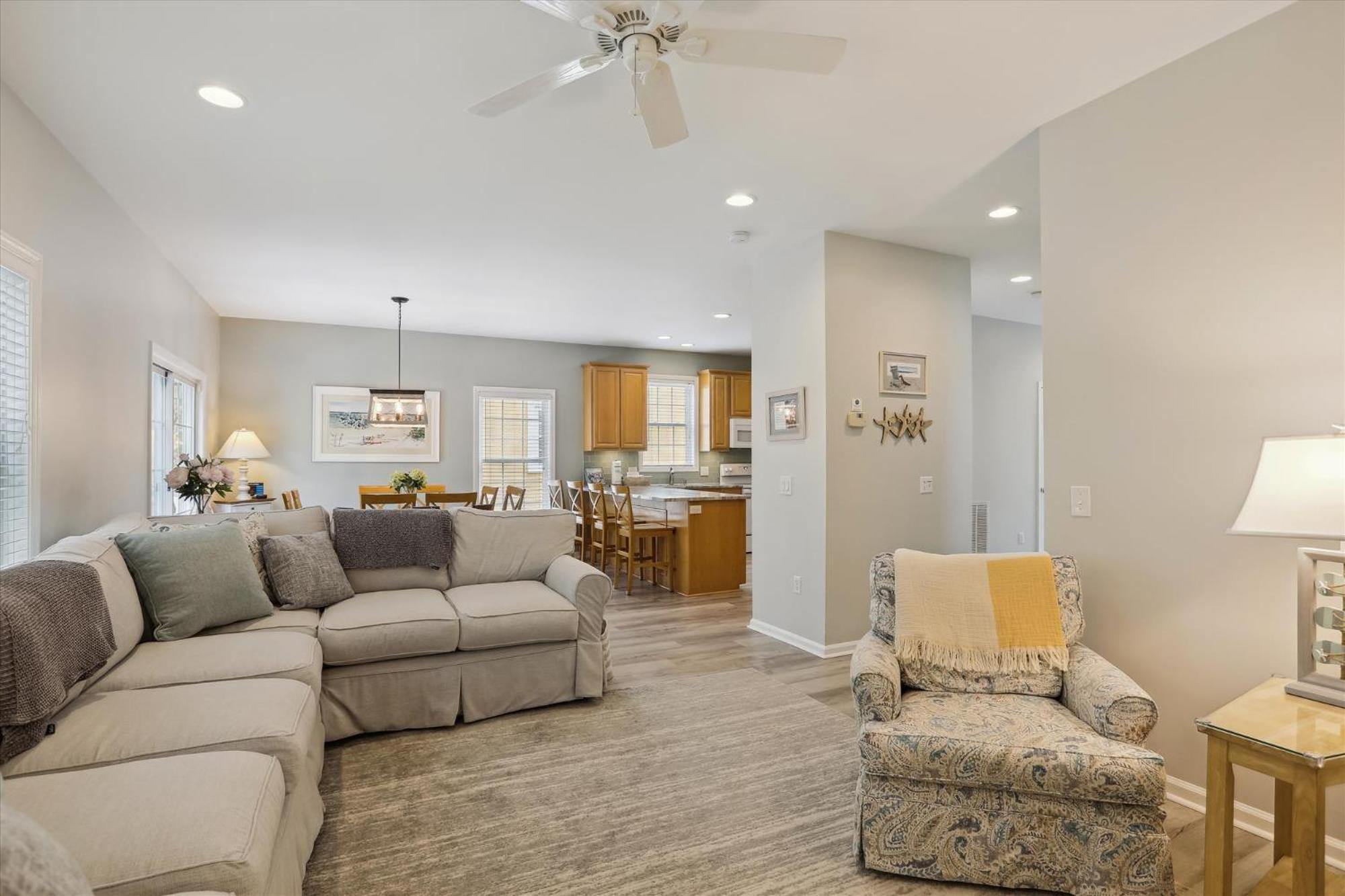 41 Bradley- Private Pool, Newly Updated, Quick Walk to Beach! FREE Activities Included