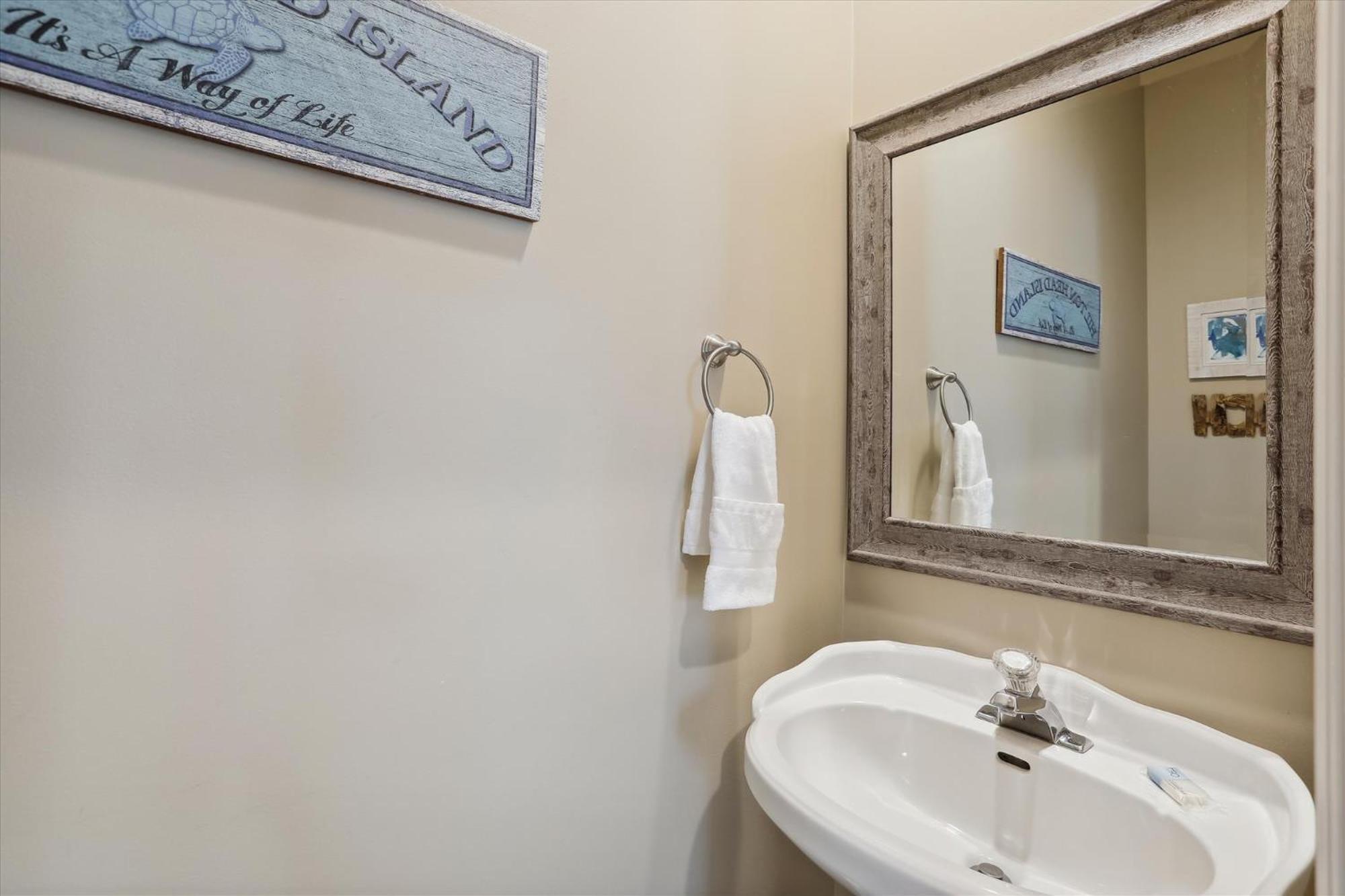 41 Bradley- Private Pool, Newly Updated, Quick Walk to Beach! FREE Activities Included