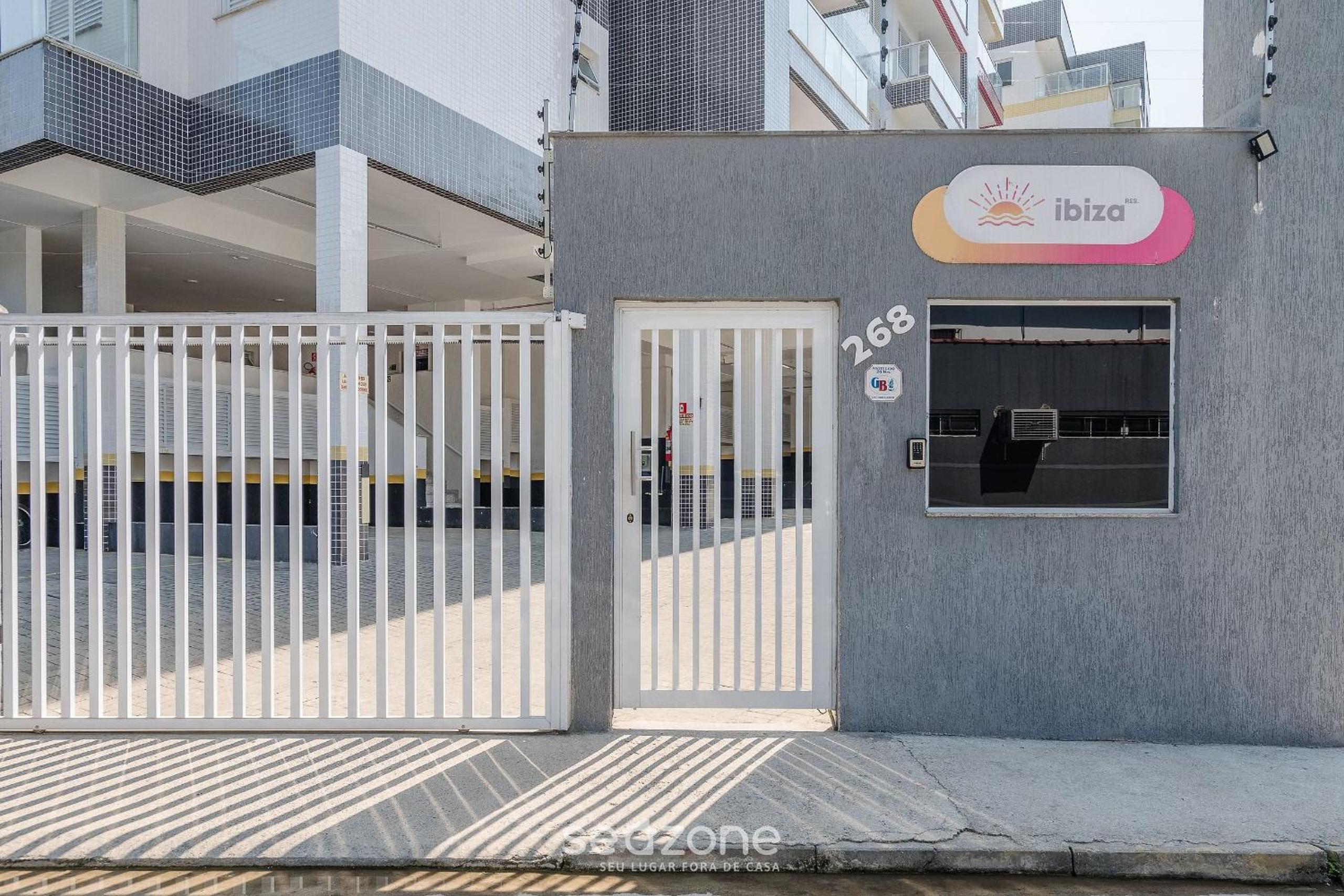 Apto Aconchegante c Churrasq/ 550m da Praia IRE021