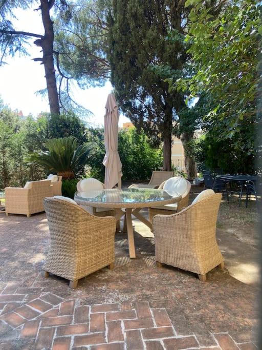 Garden suite