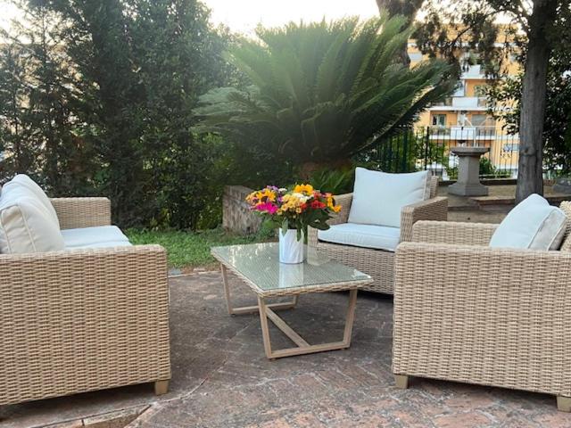 Garden suite