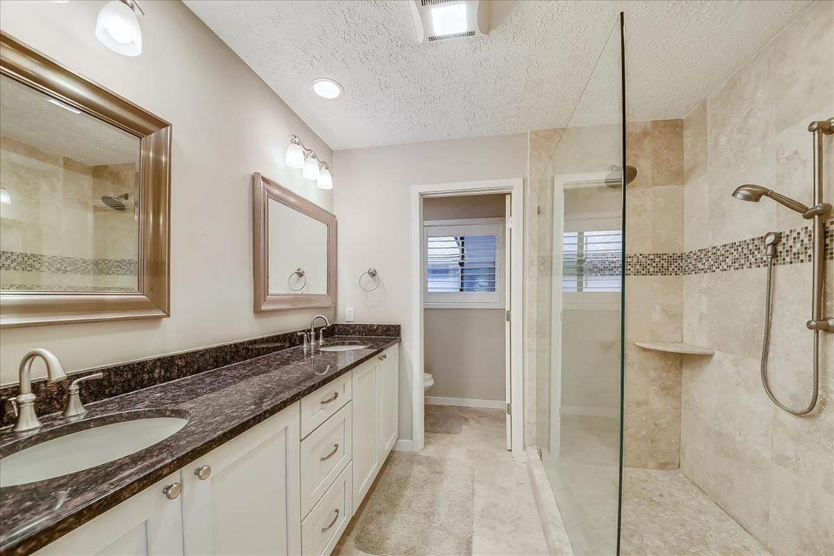47 Off Shore- Dogs OK, Huge Outdoor Space & Private Pool, FREE Activities Included view 4