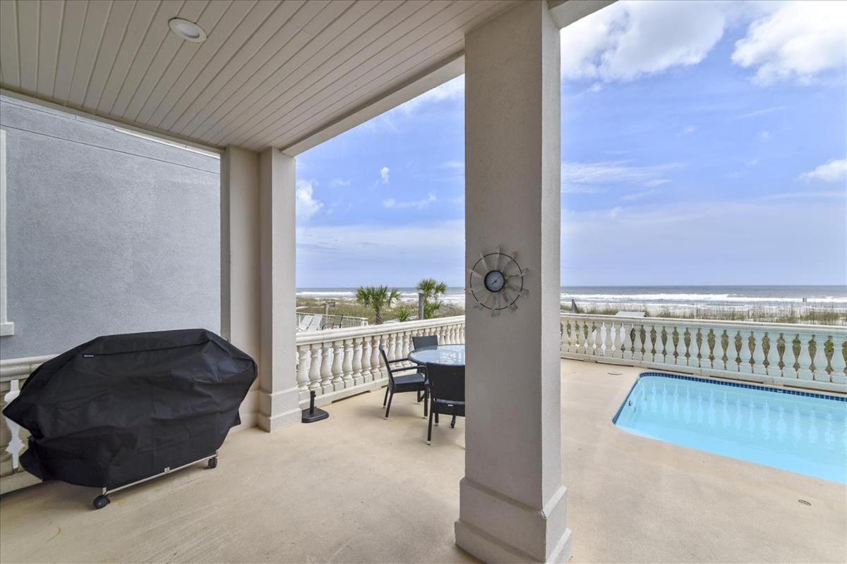 6 Collier Beach Road- Oceanfront, Large Pool, Elevator, FREE Activities Included view 3