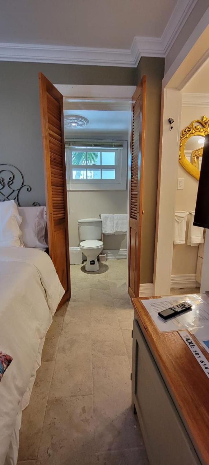 Caye Caulker Boutique Guesthouse 4
