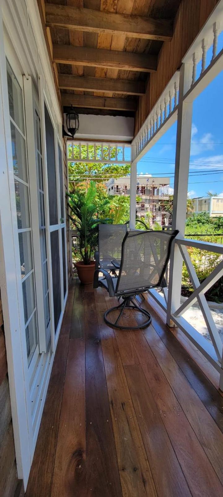 Caye Caulker Boutique Guesthouse 4