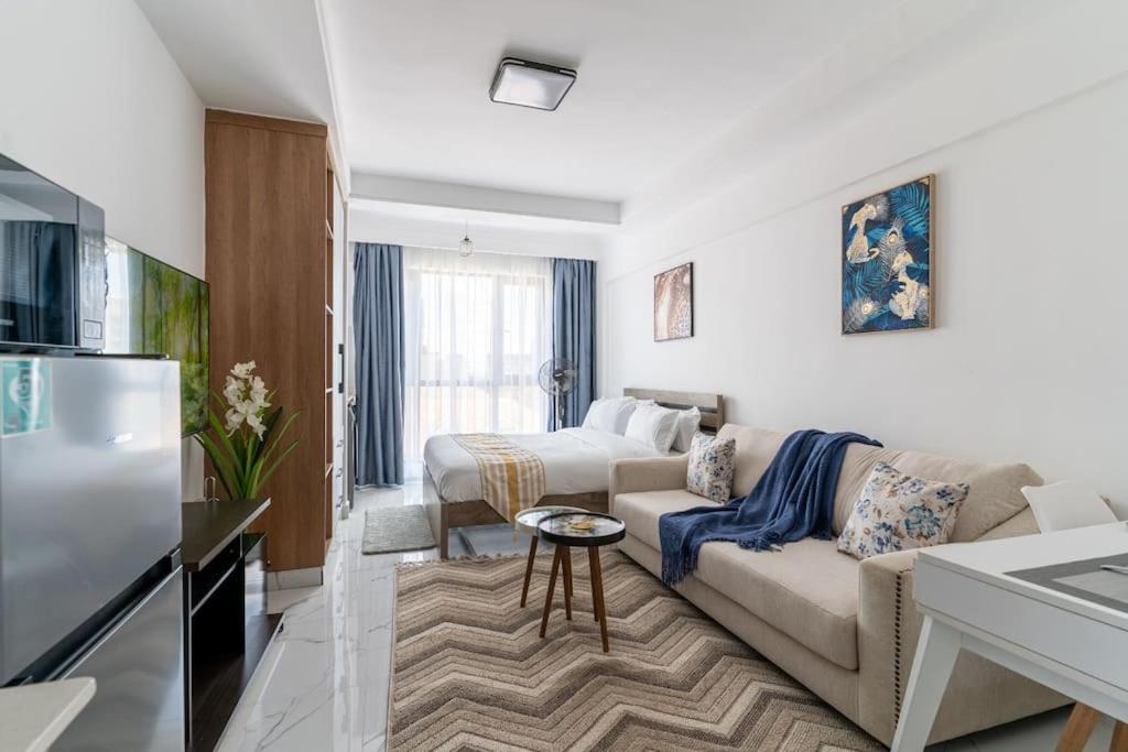 Smarthomes Stylish Studio in Kilimani, Yaya Center with Gym view 2