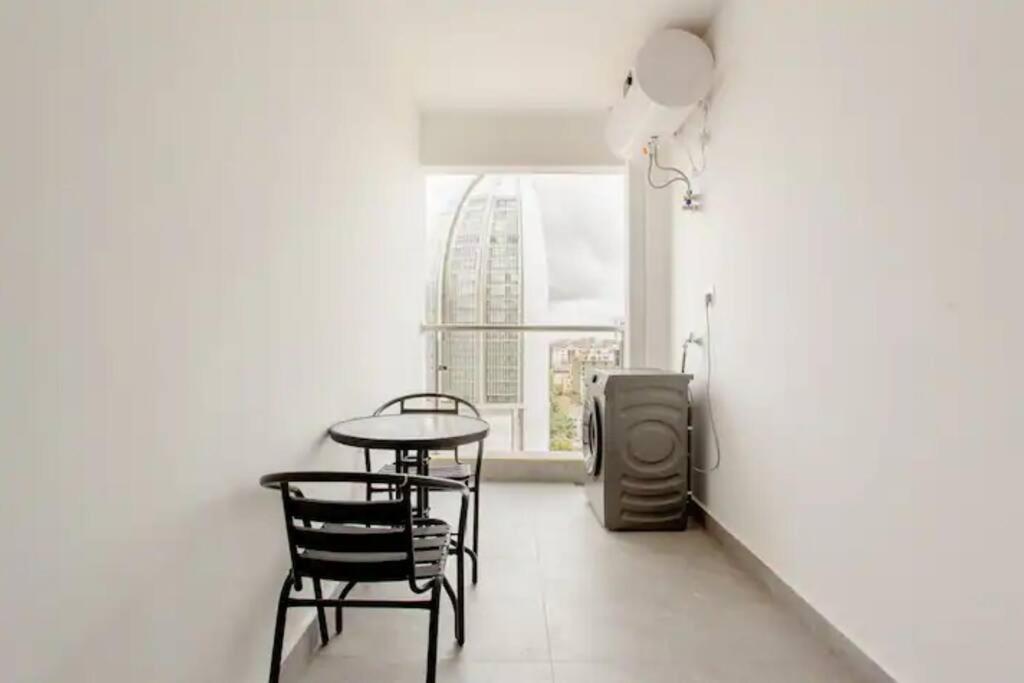 Cozy 1 bedroom Gold Park Homes, Yaya Center view 5