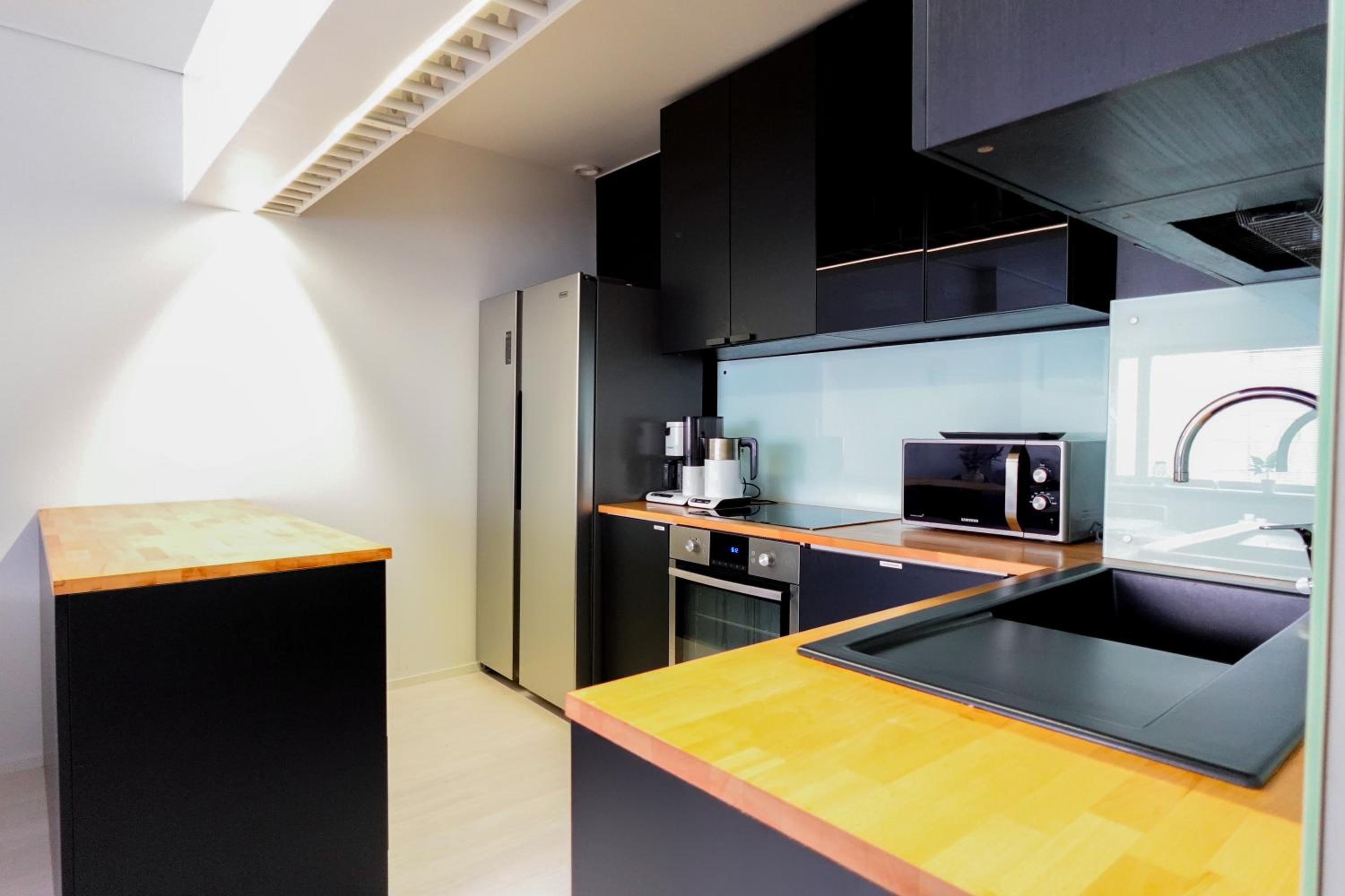 GuestFirst- Vibrant Helsinki Stay 5 Min to Design District