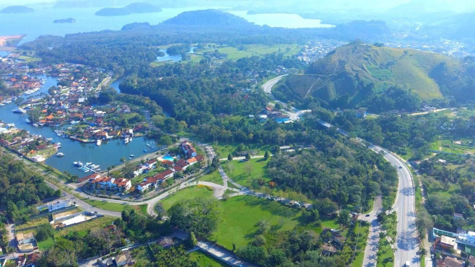 3 Praias, Apartamentos, Piscinas, Luxo - Angra Temporada