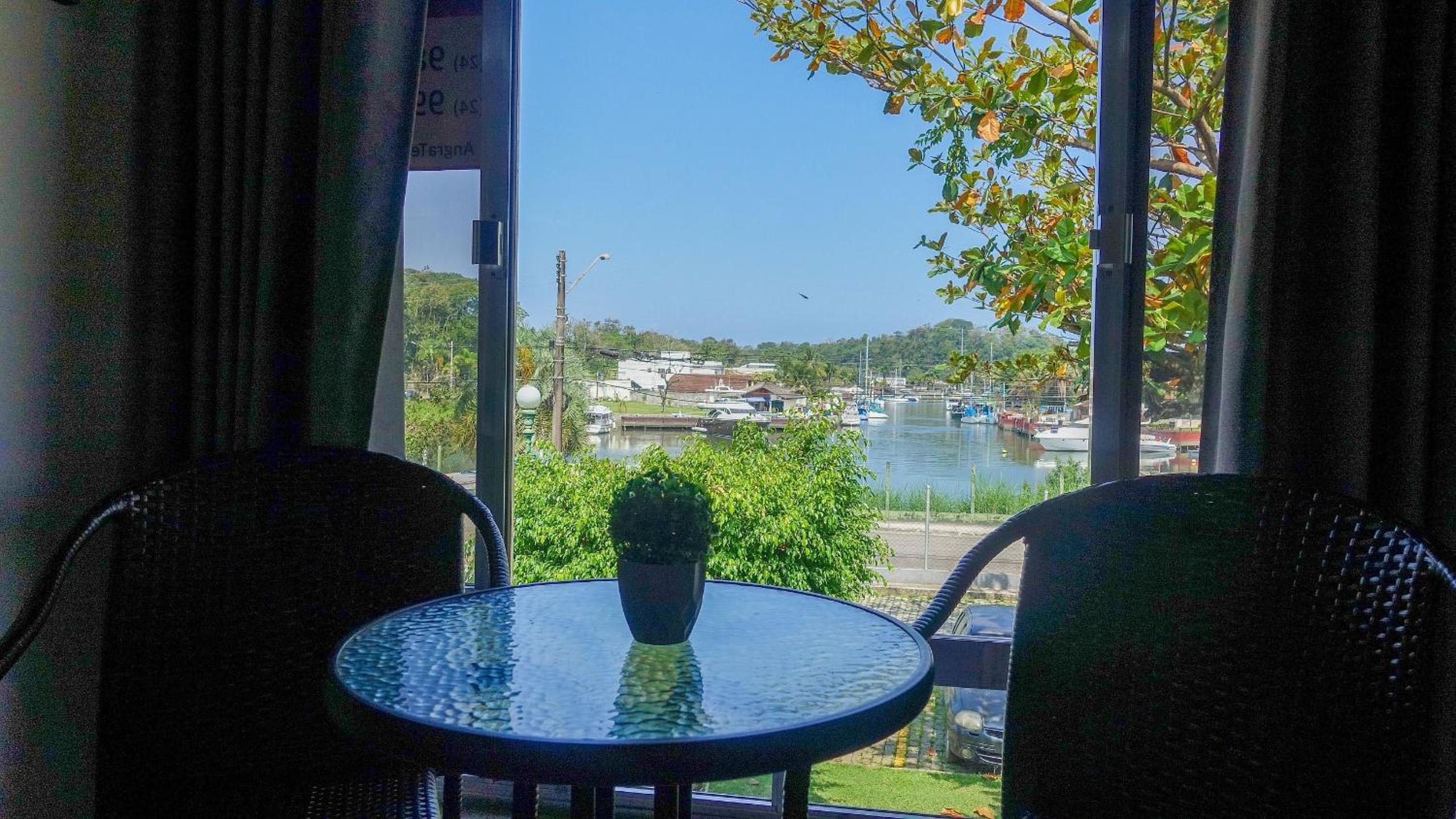 3 Praias, Apartamentos, Piscinas, Luxo - Angra Temporada