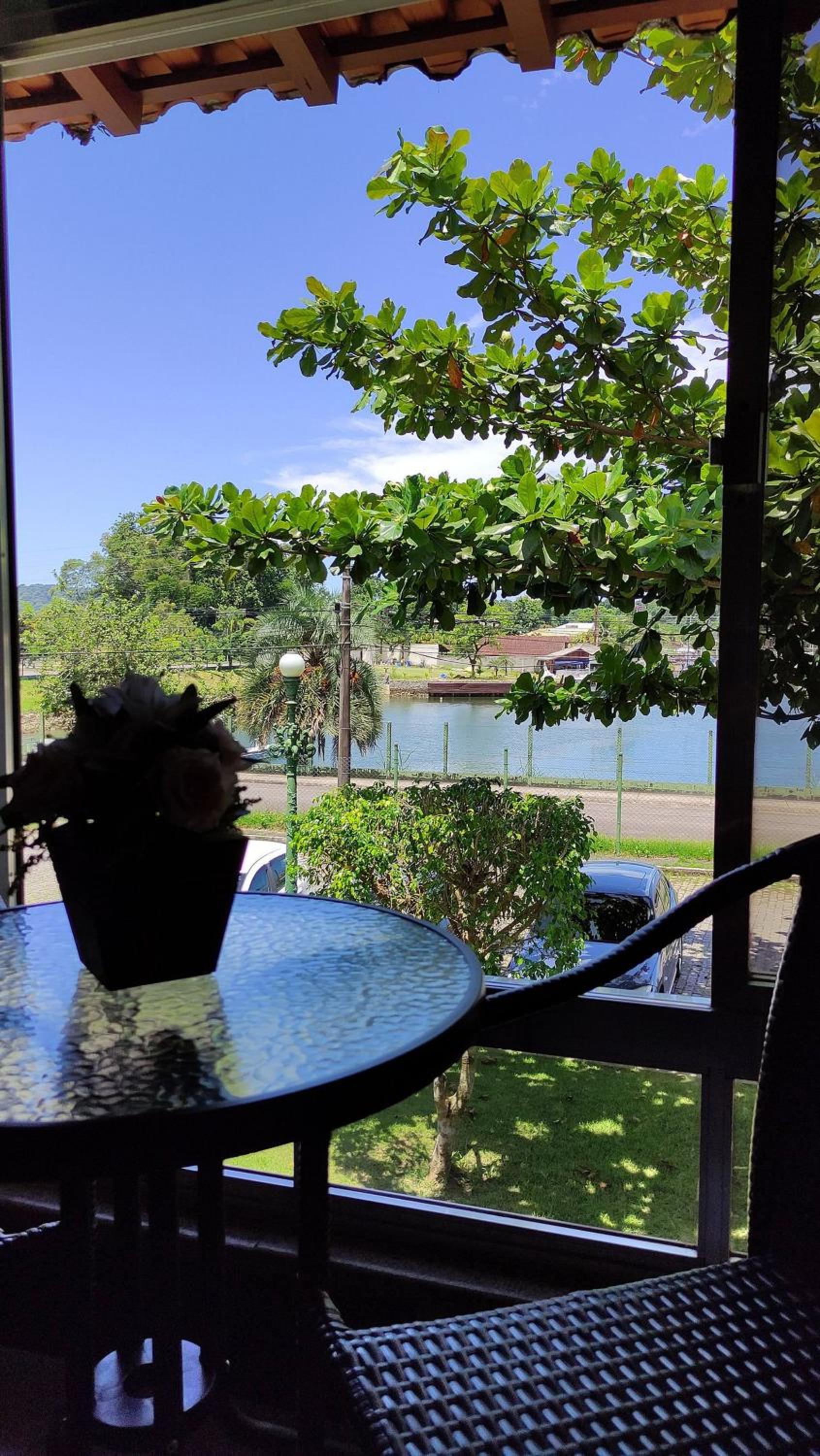 3 Praias, Apartamentos, Piscinas, Luxo - Angra Temporada