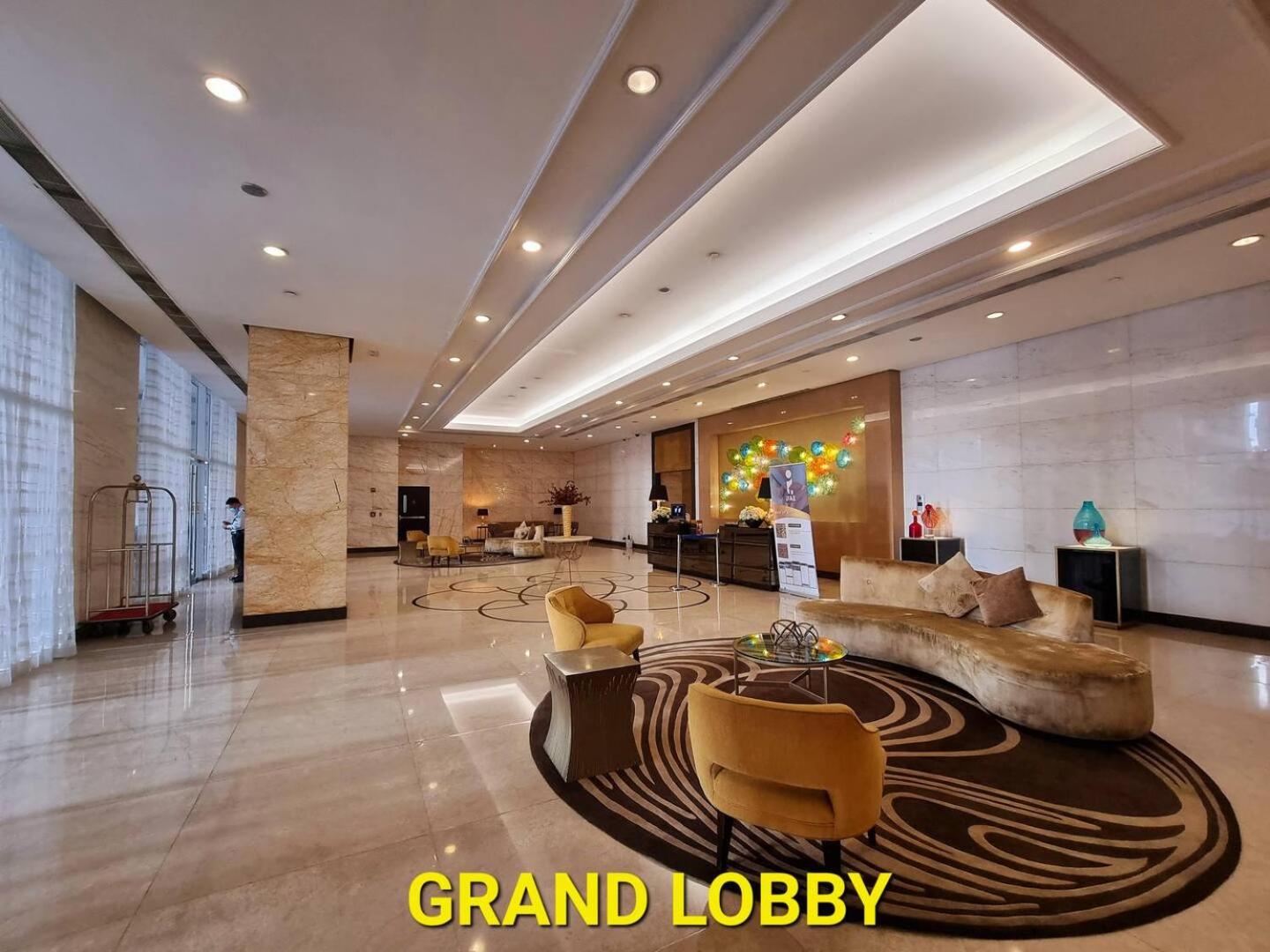 Elegant Venice Condo Mckinley Hill BGC #vlrtc5i view 2