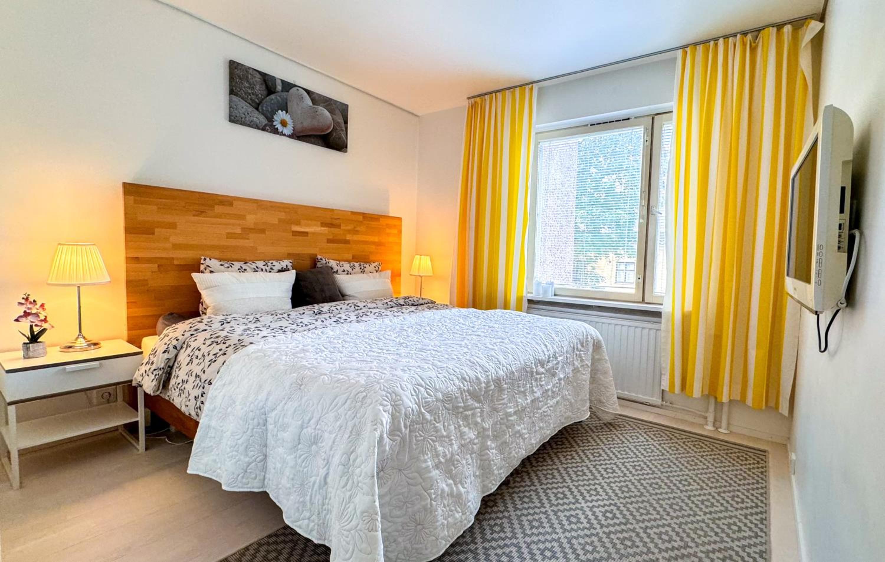 GuestFirst- Vibrant Helsinki Stay 5 Min to Design District