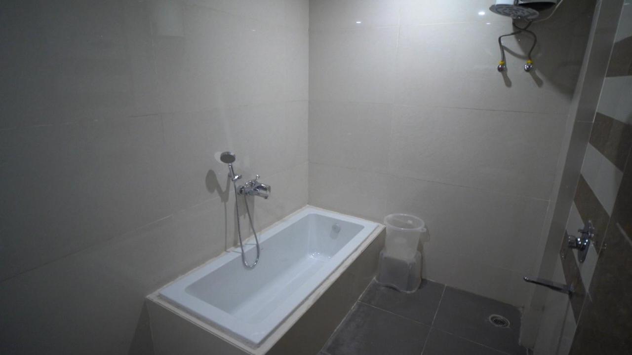 Photo 33