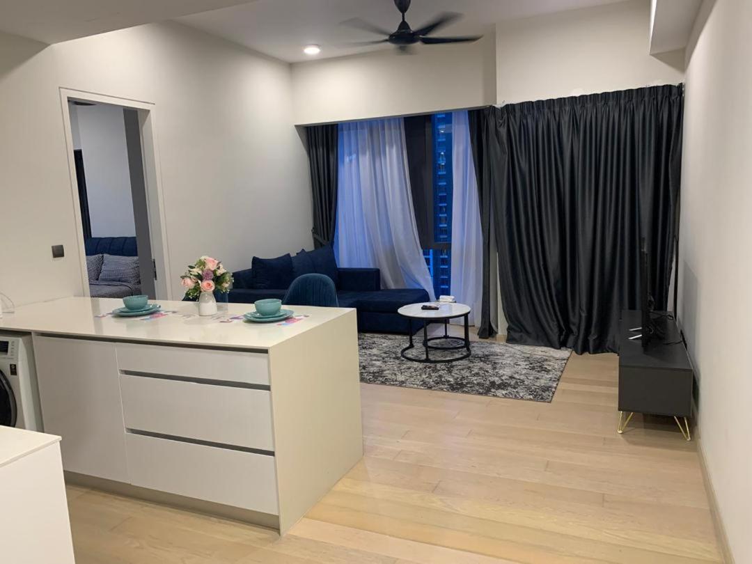 Holiday Suites Star Residences