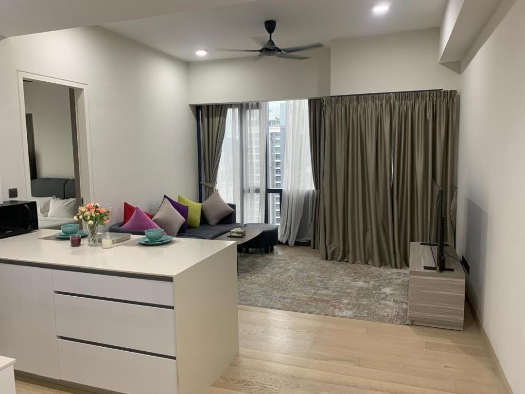 Holiday Suites Star Residences